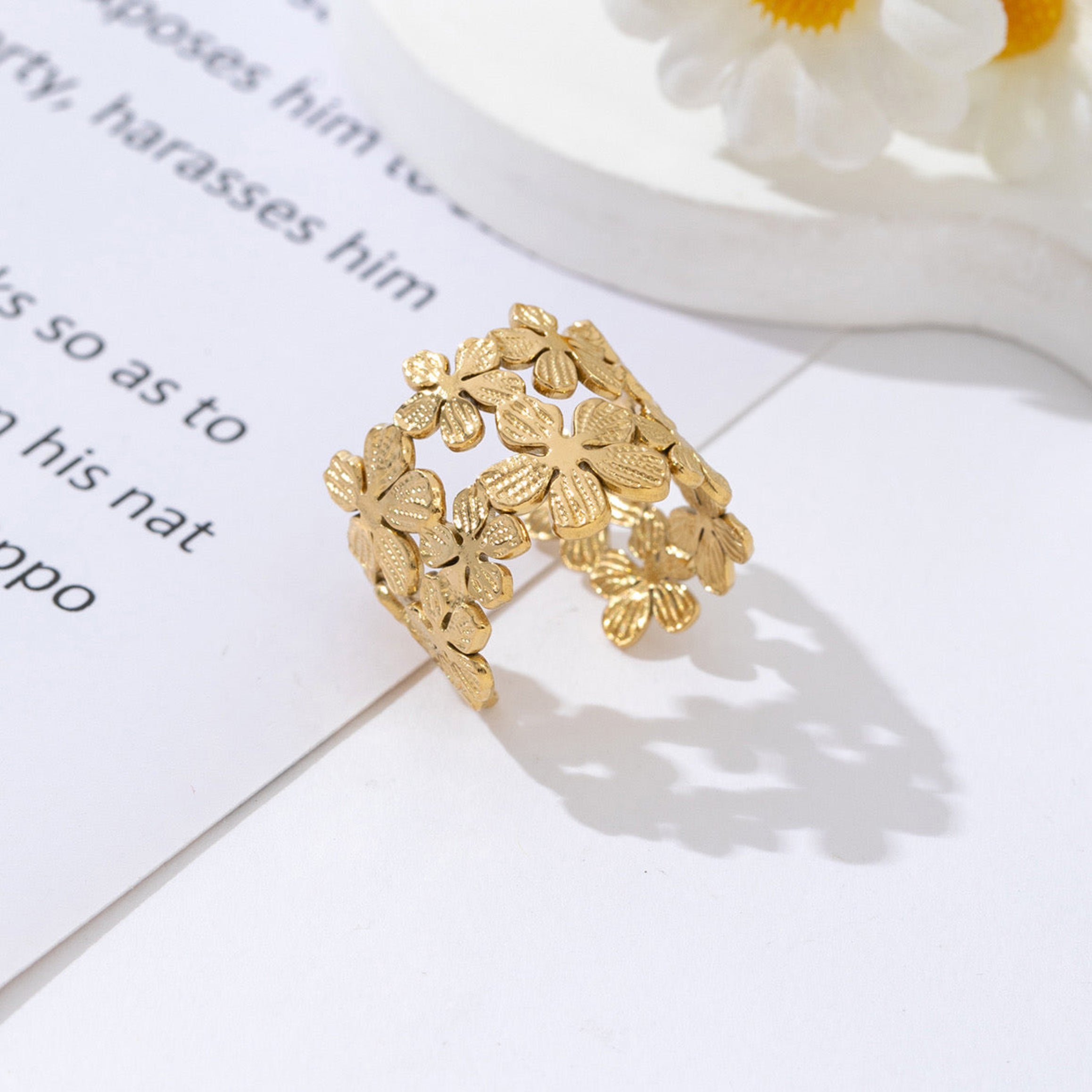 GARDEN OF LOVE RING - GOLD