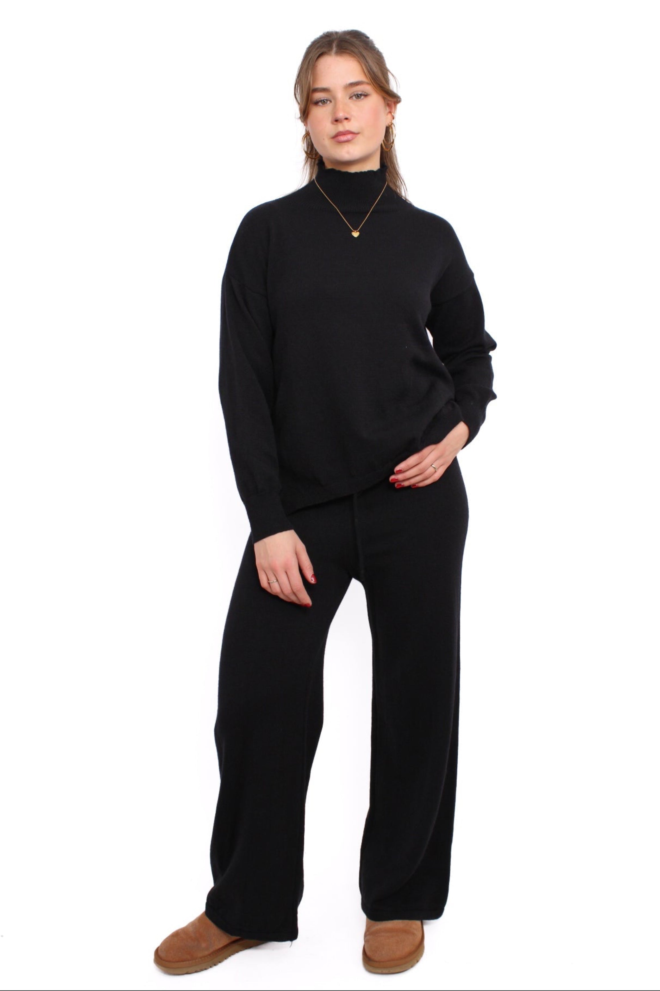 SOFT TOUCH LOUNGE SET - BLACK