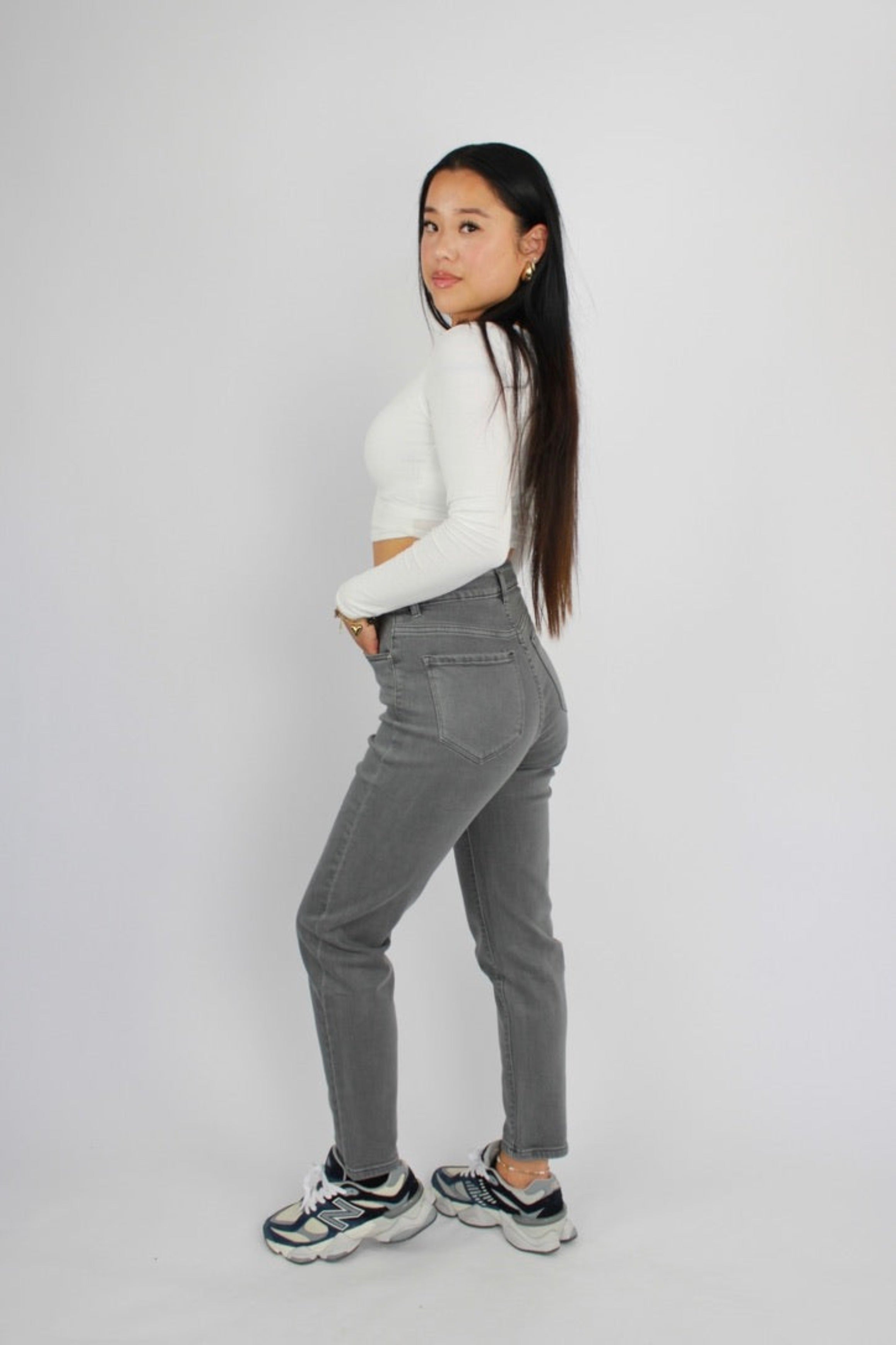 ''PETITE'' MOM JEANS 122 - GREY