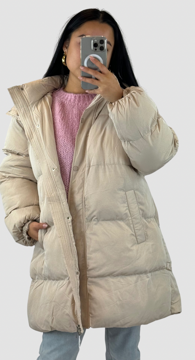 Beige hooded top puffer jacket