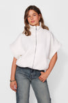 ZIPPER SLEEVELESS HOODIE
