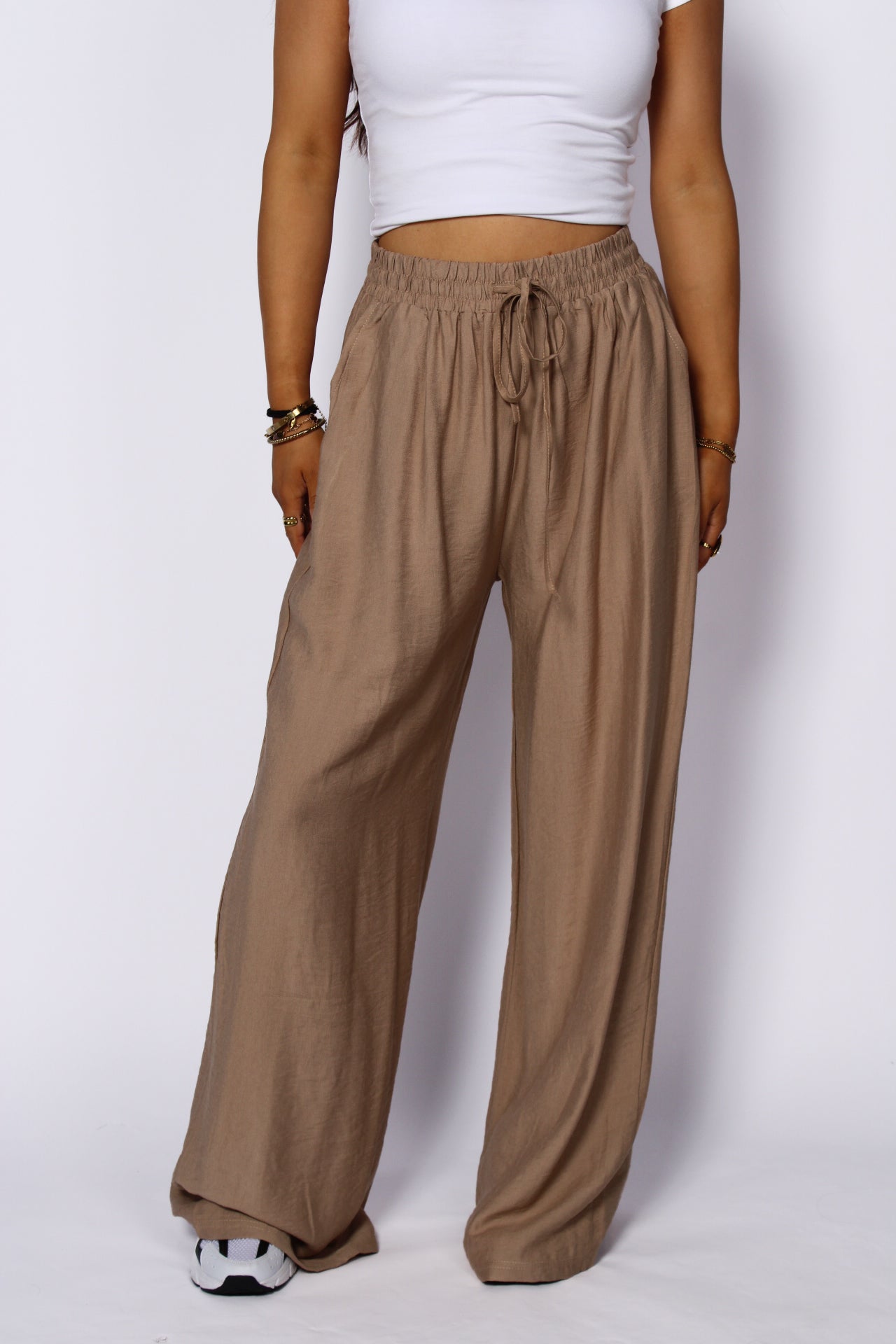 AIRY WAVE PANTS - CAMEL