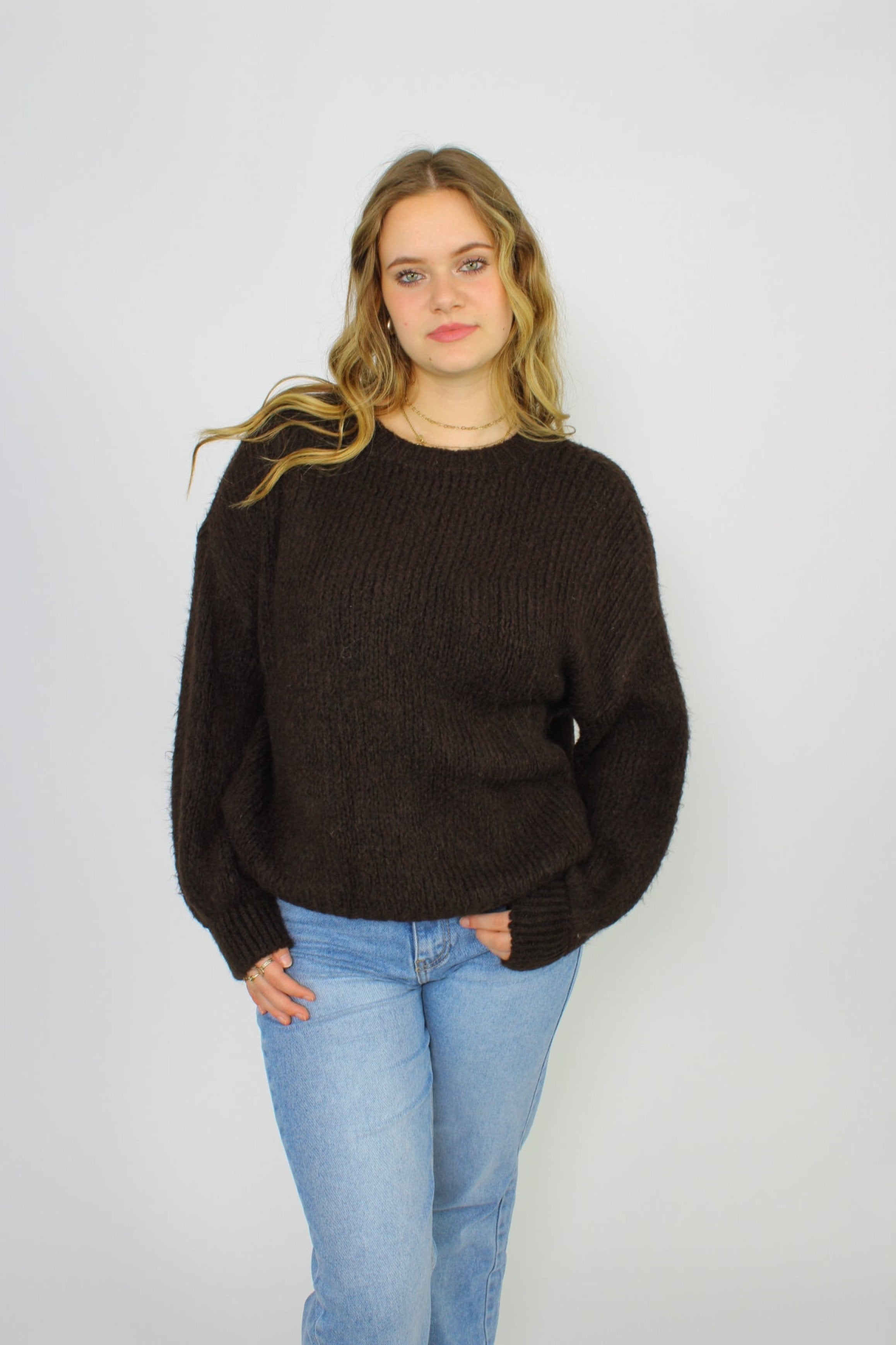 KEEP ME WARM KNIT - DARK BROWN