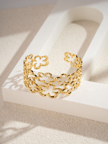 FLOWERS BANGLE - GOLD