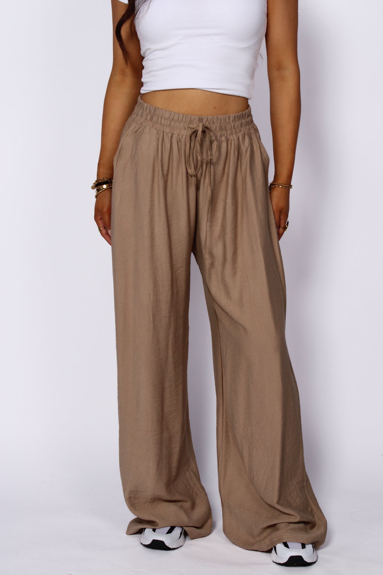 AIRY WAVE PANTS - CAMEL