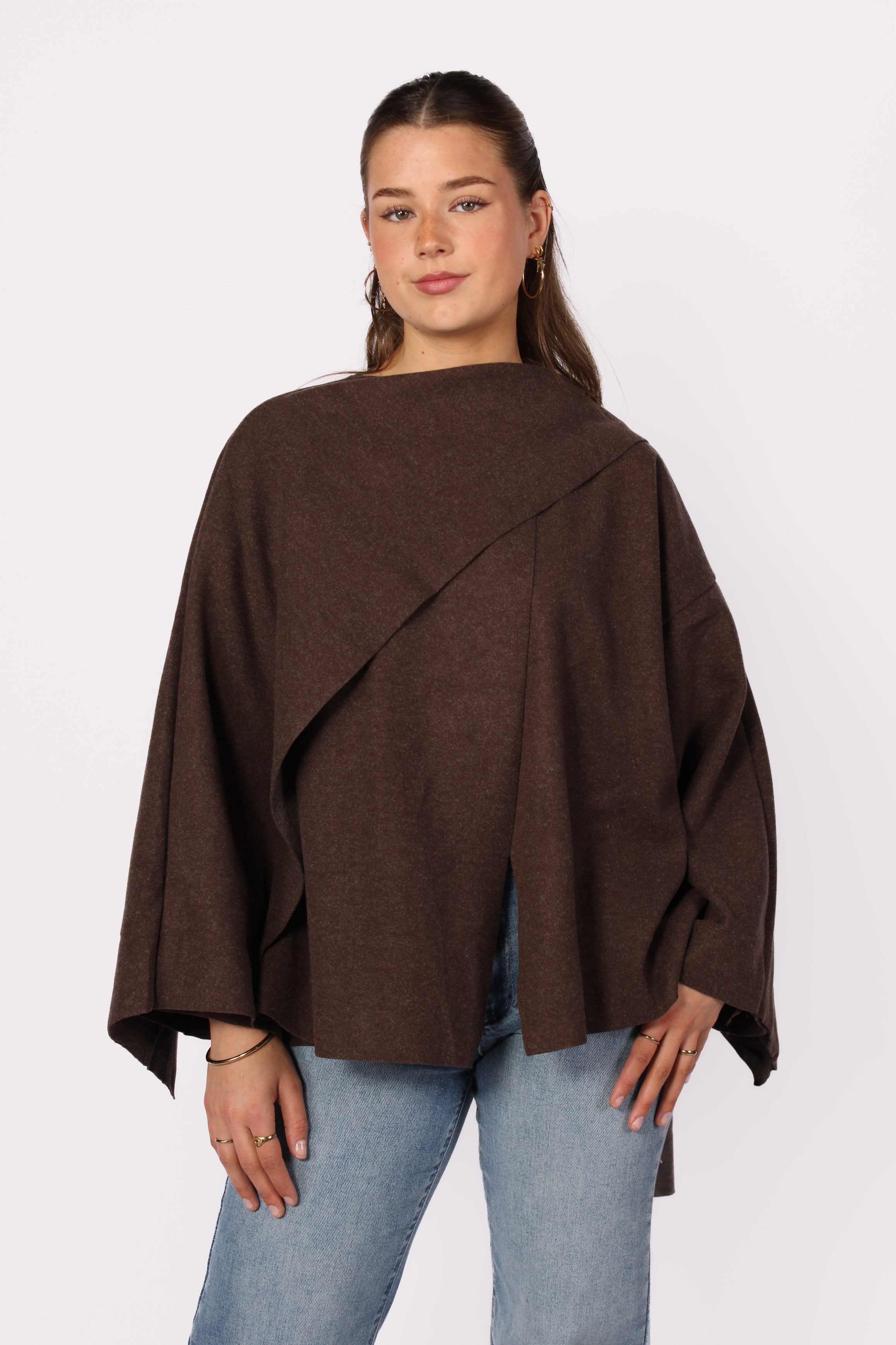 CLASSIC PONCHO - BROWN