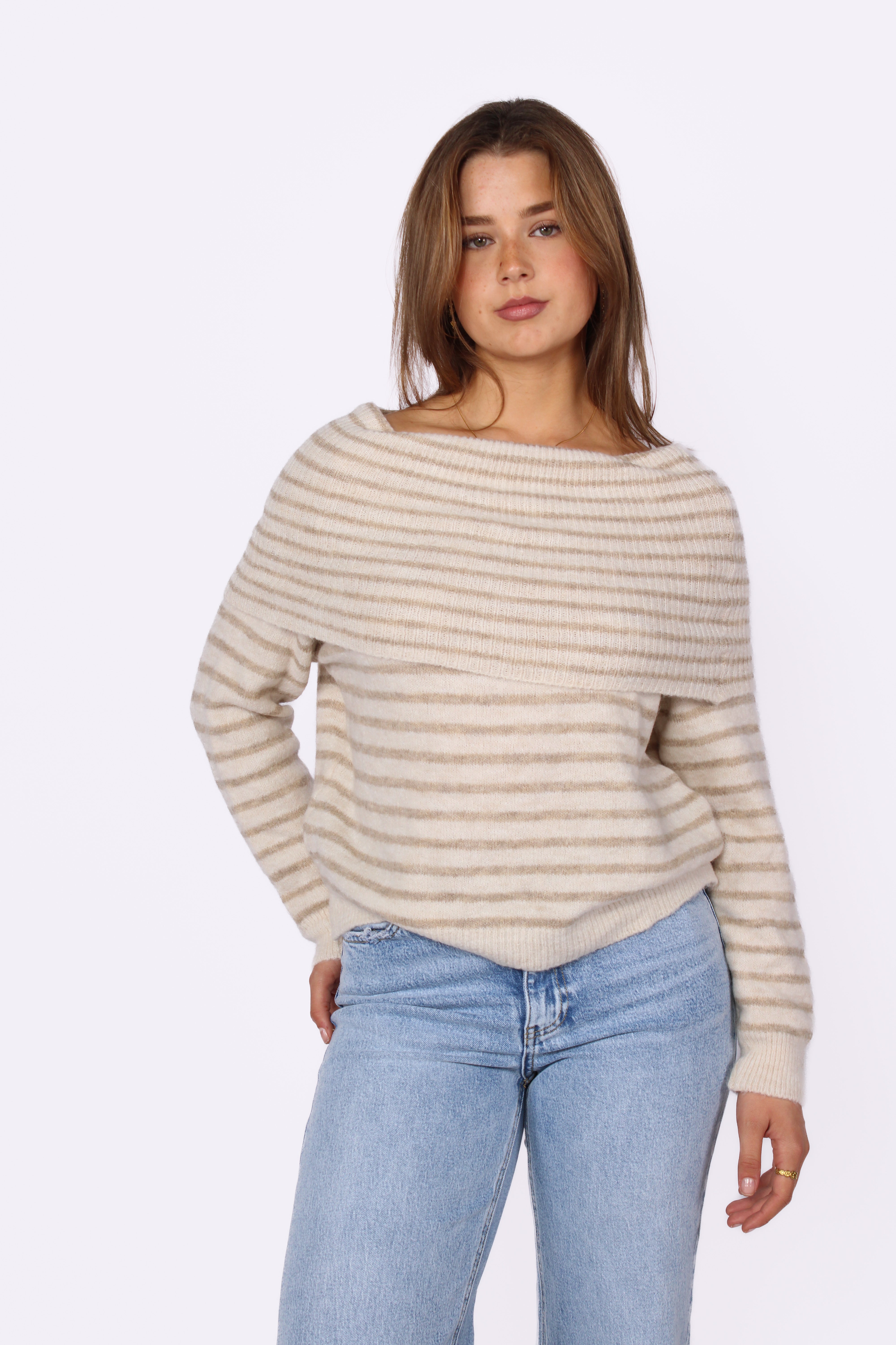 COZY STRIPES OFF SHOULDER KNIT - BEIGE