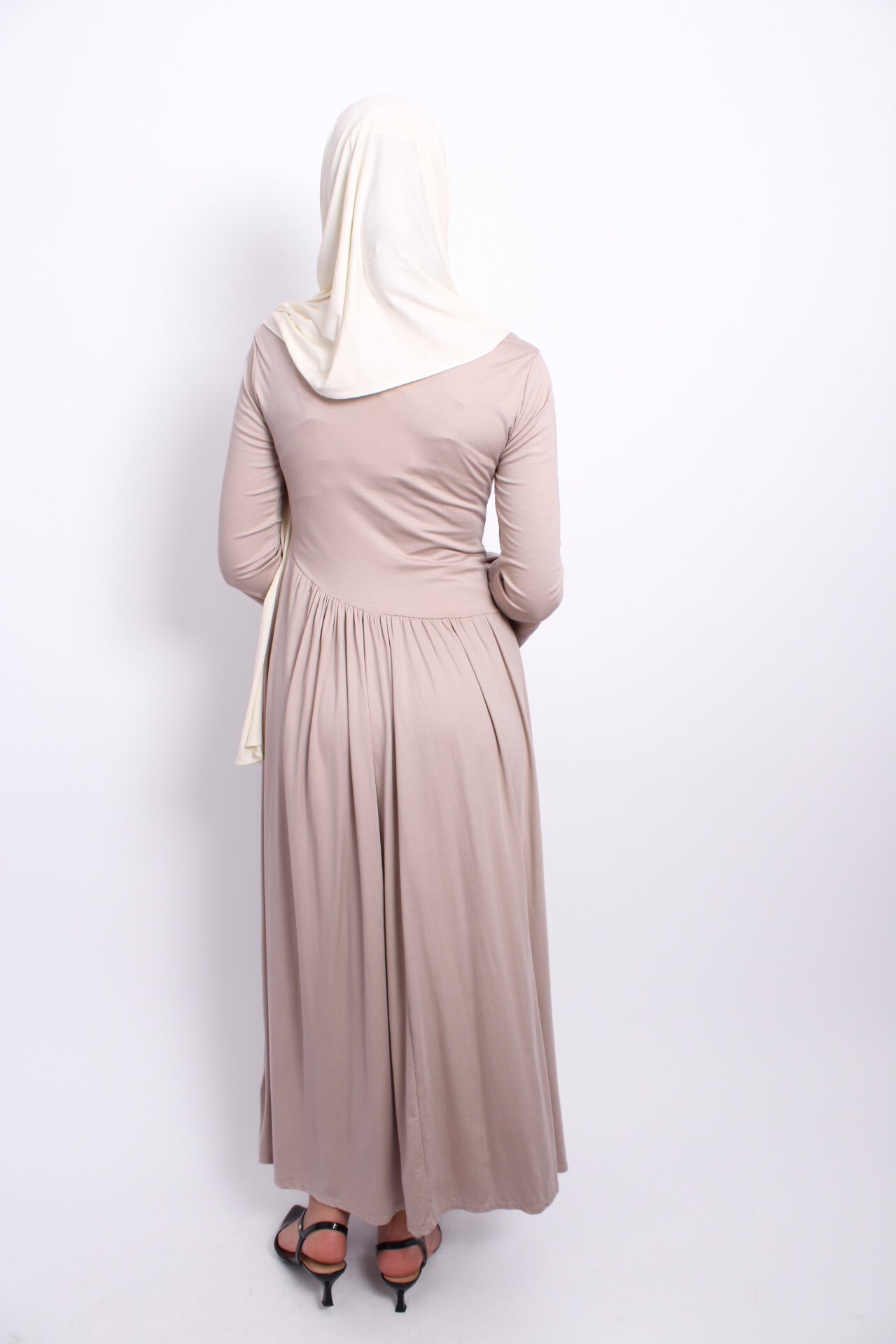 ON THE DAILY DRESS LONG SLEEVE - LIGHT TAUPE