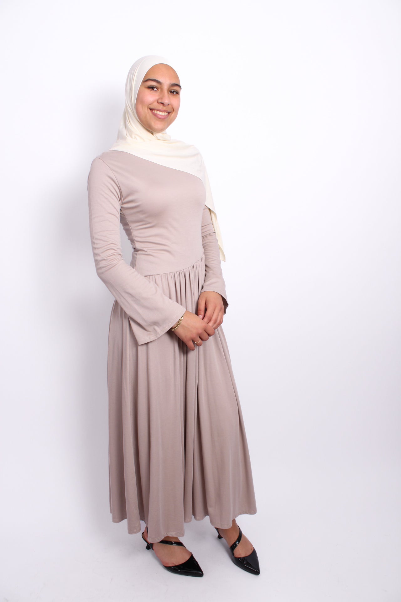 ON THE DAILY DRESS LONG SLEEVE - LIGHT TAUPE
