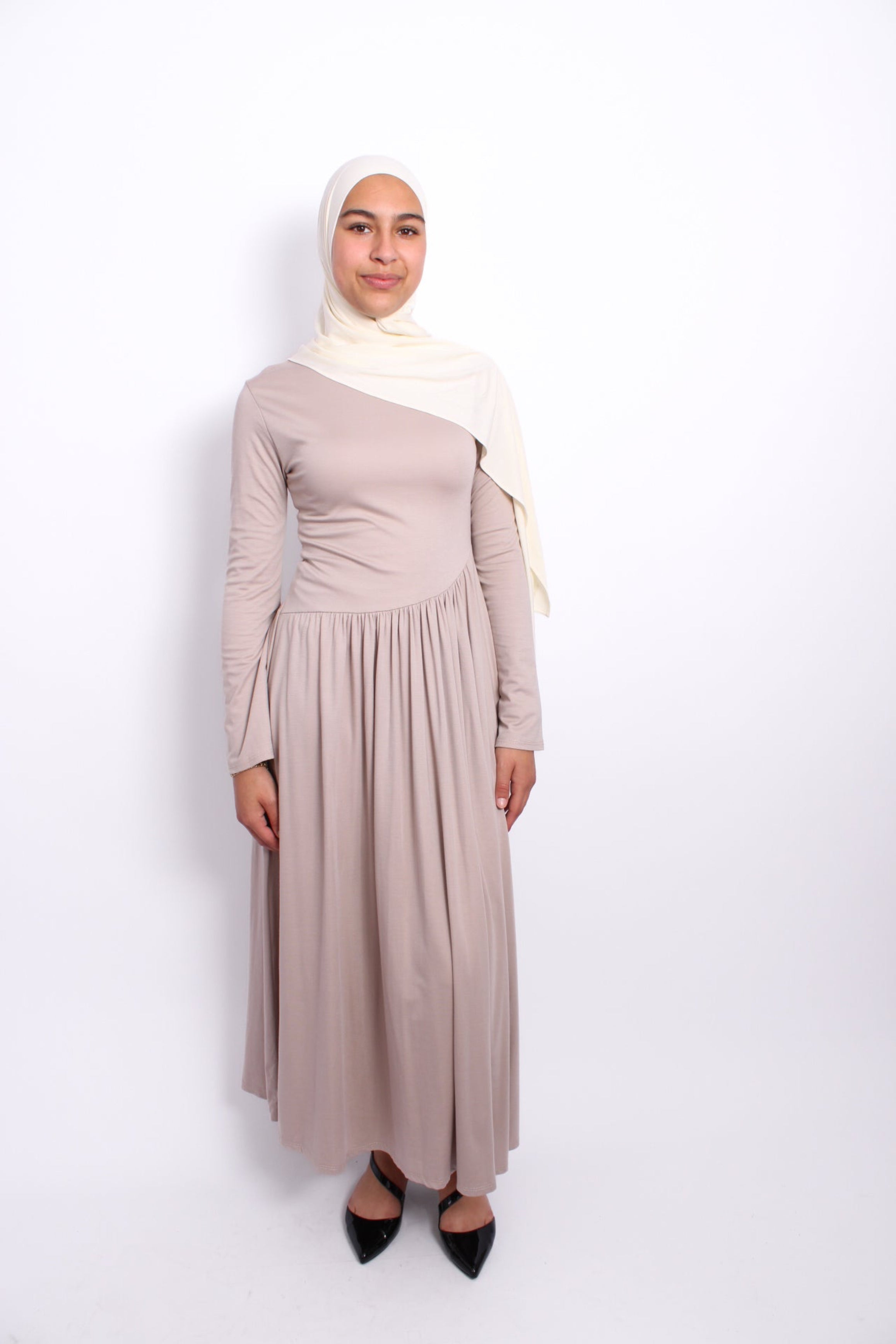 ON THE DAILY DRESS LONG SLEEVE - LIGHT TAUPE