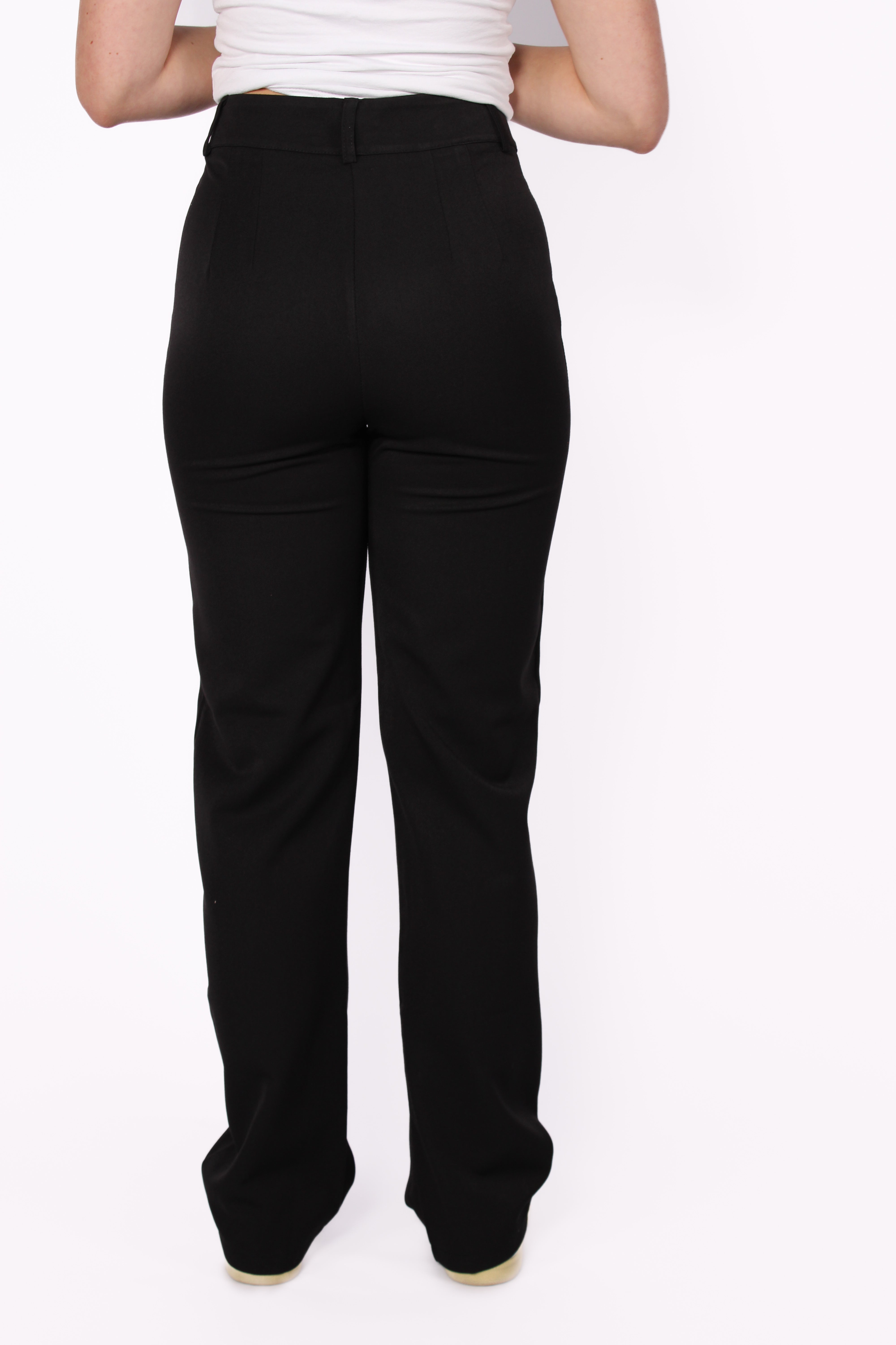 STRAIGHT LEG TROUSER - BLACK
