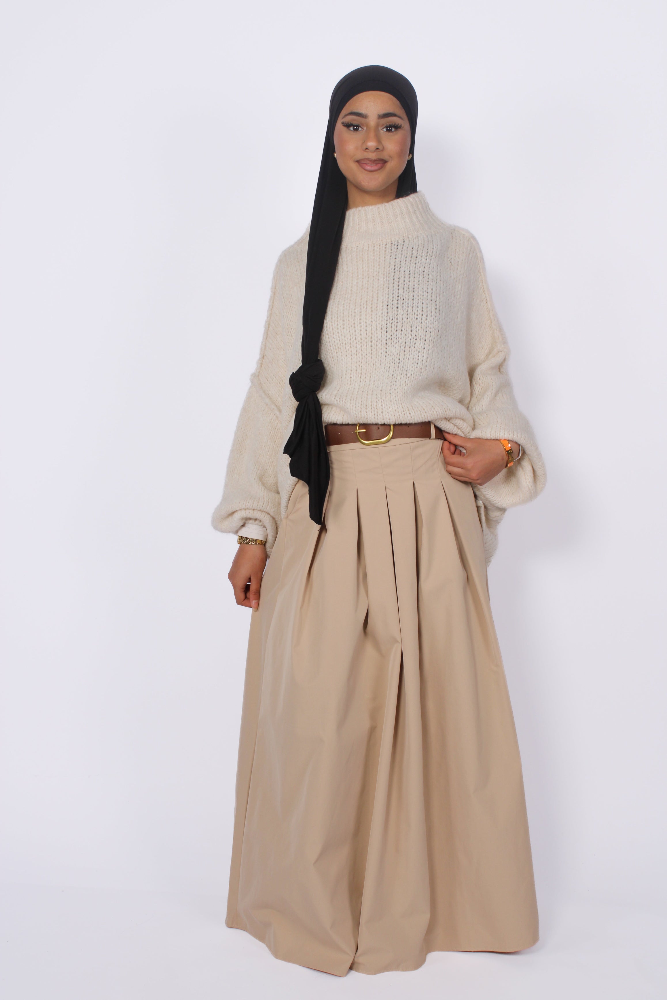 PLEATED MAXI SKIRT - BEIGE