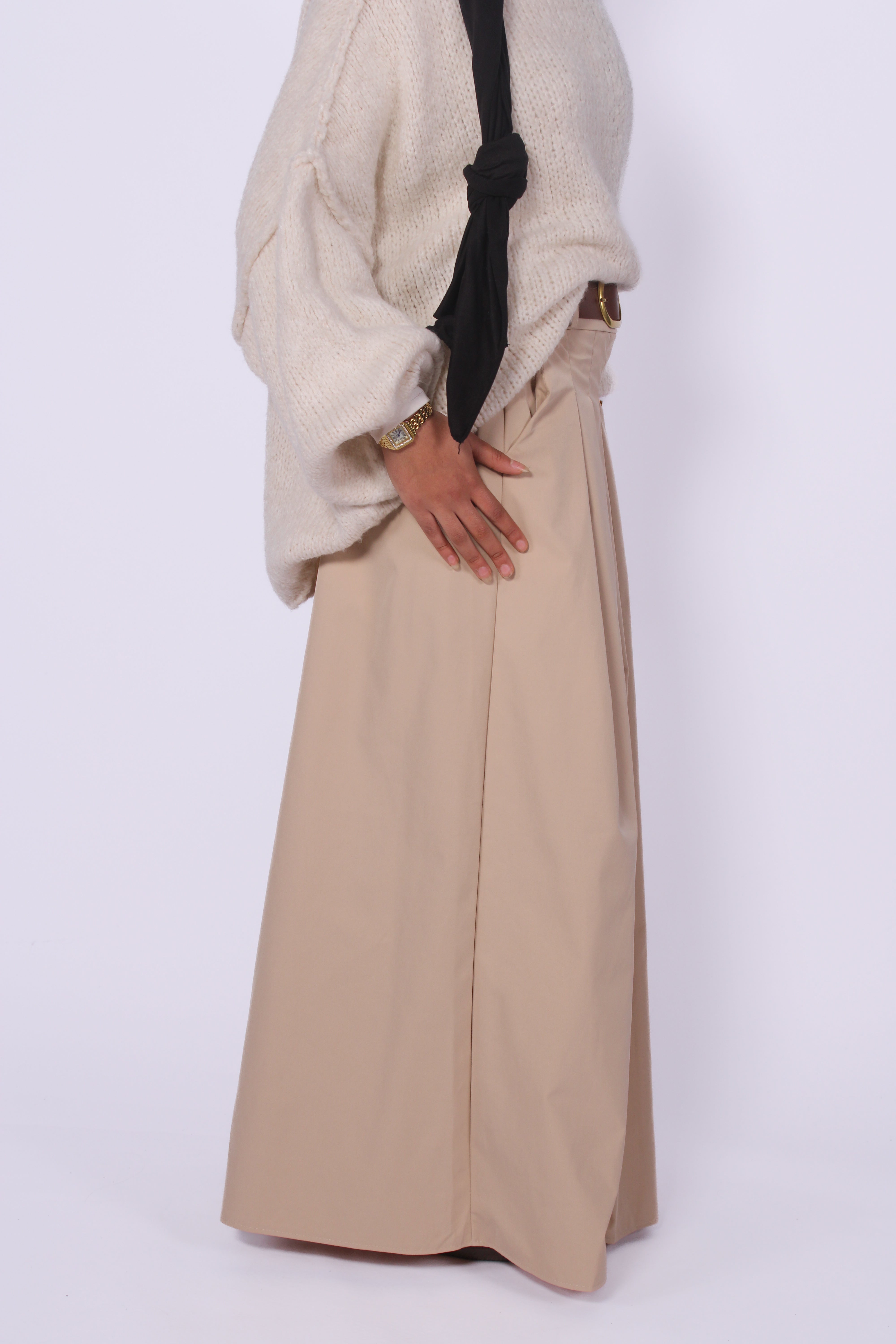 PLEATED MAXI SKIRT - BEIGE