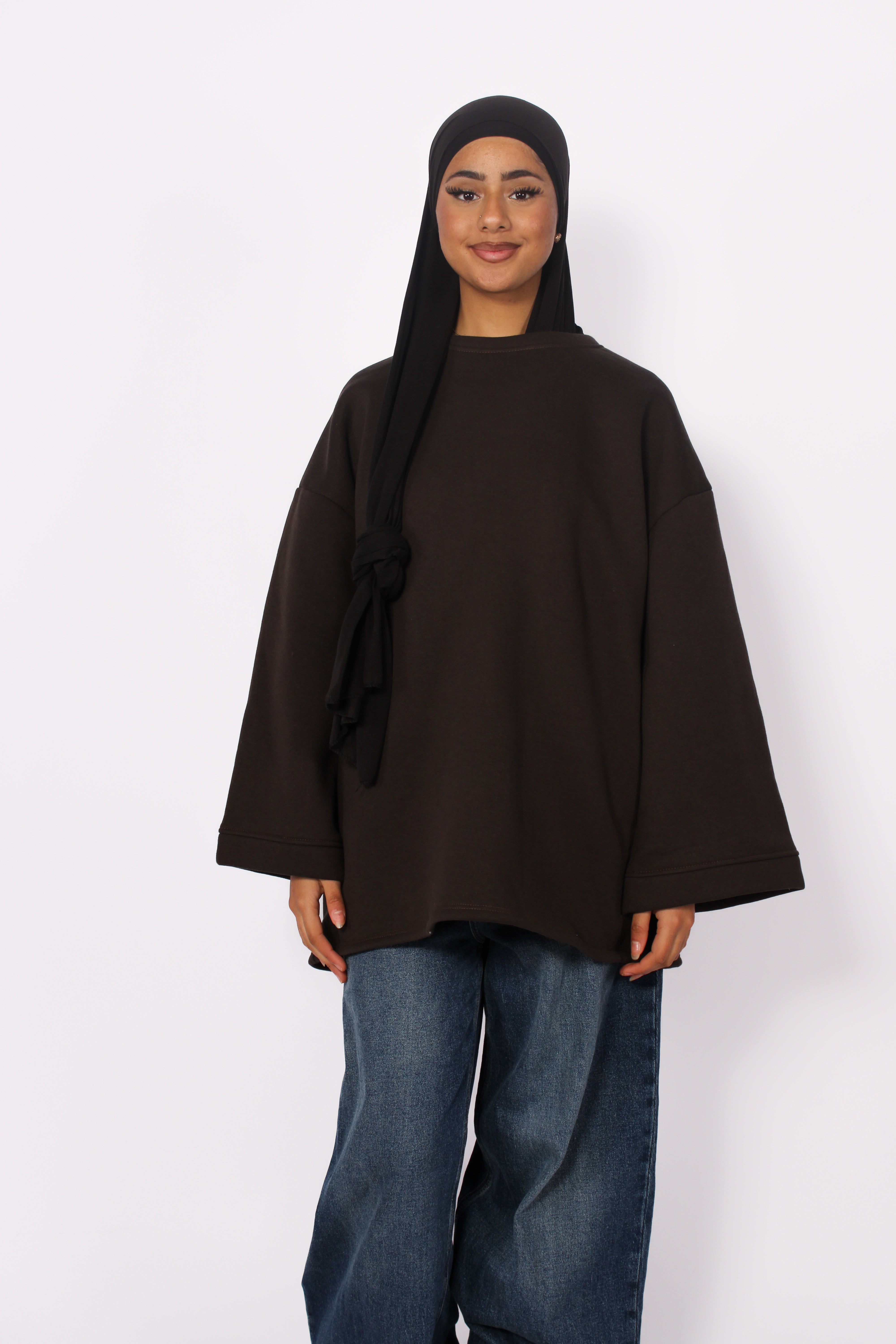 WARM HUGS SWEATER - DARK BROWN