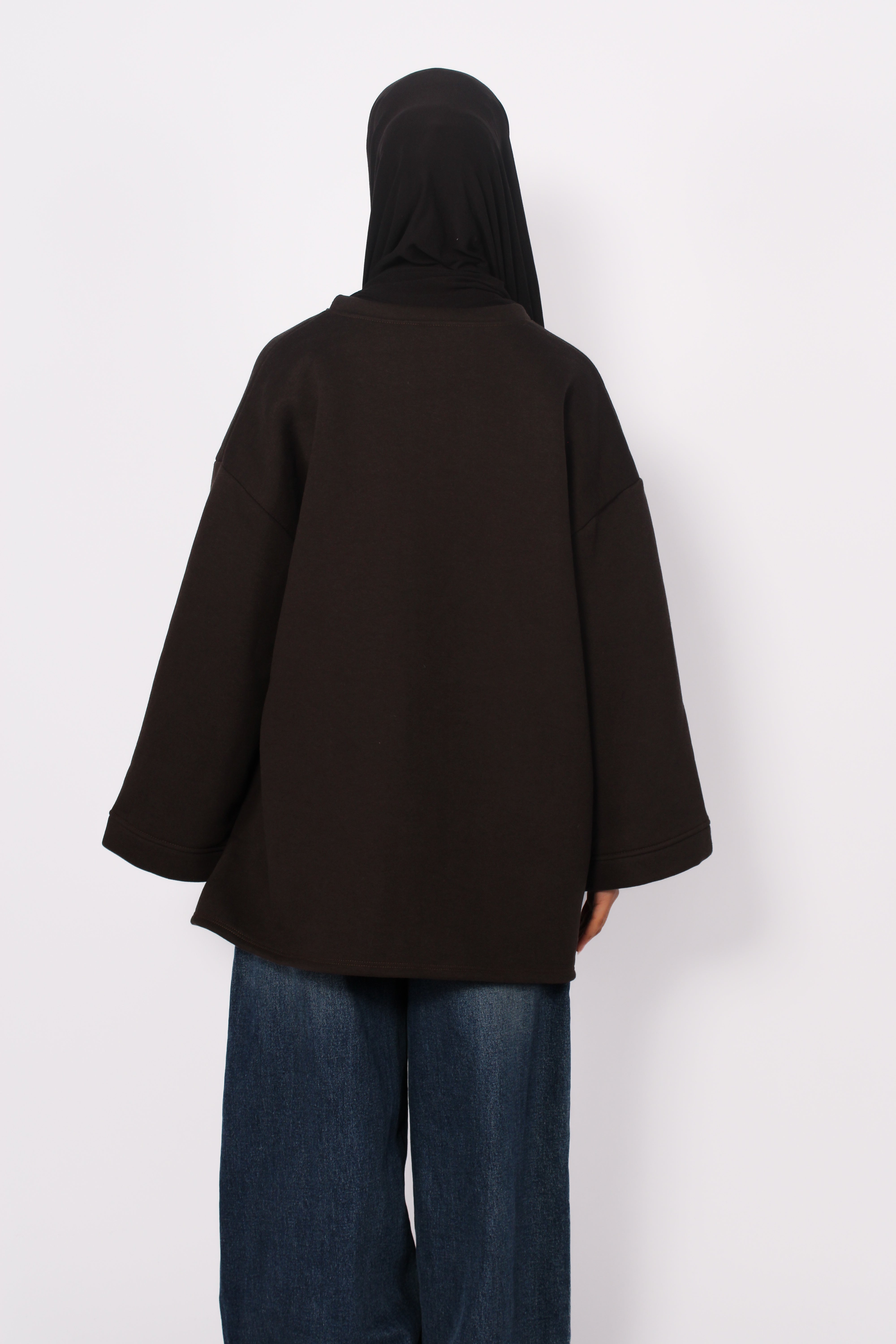 WARM HUGS SWEATER - DARK BROWN