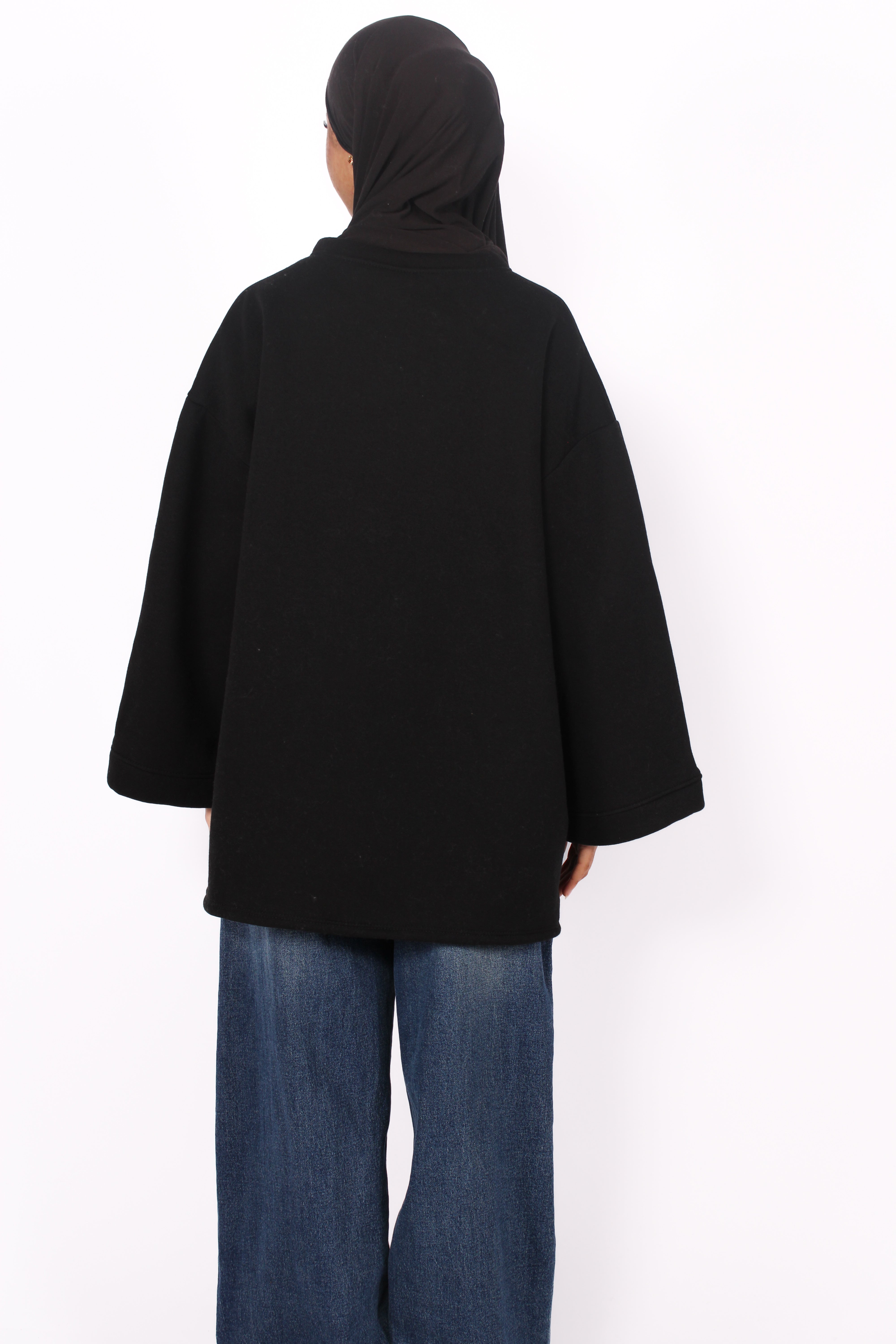 WARM HUGS SWEATER - BLACK