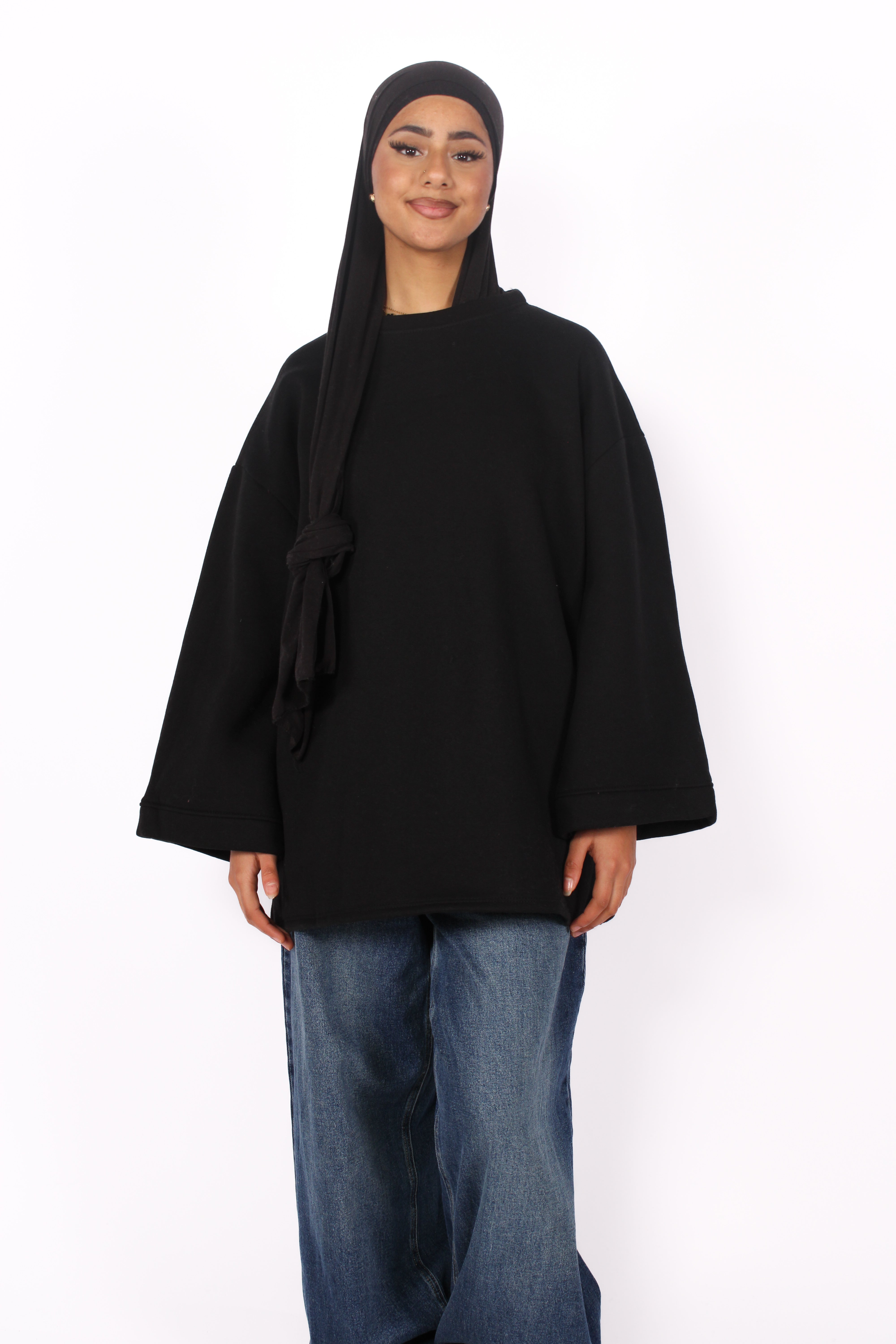 WARM HUGS SWEATER - BLACK