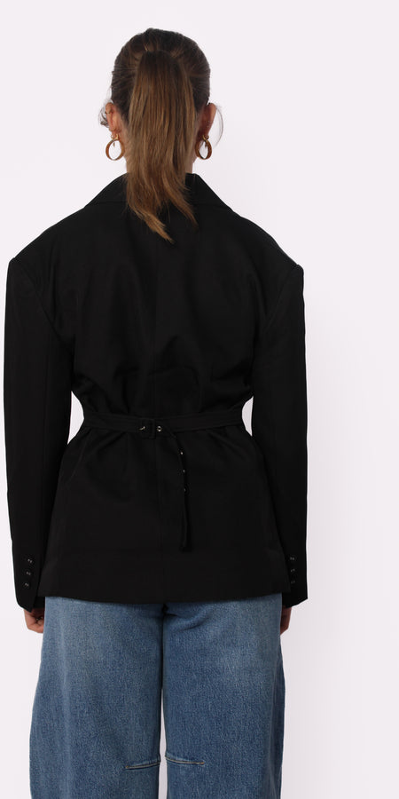 SNATCHED BLAZER - BLACK