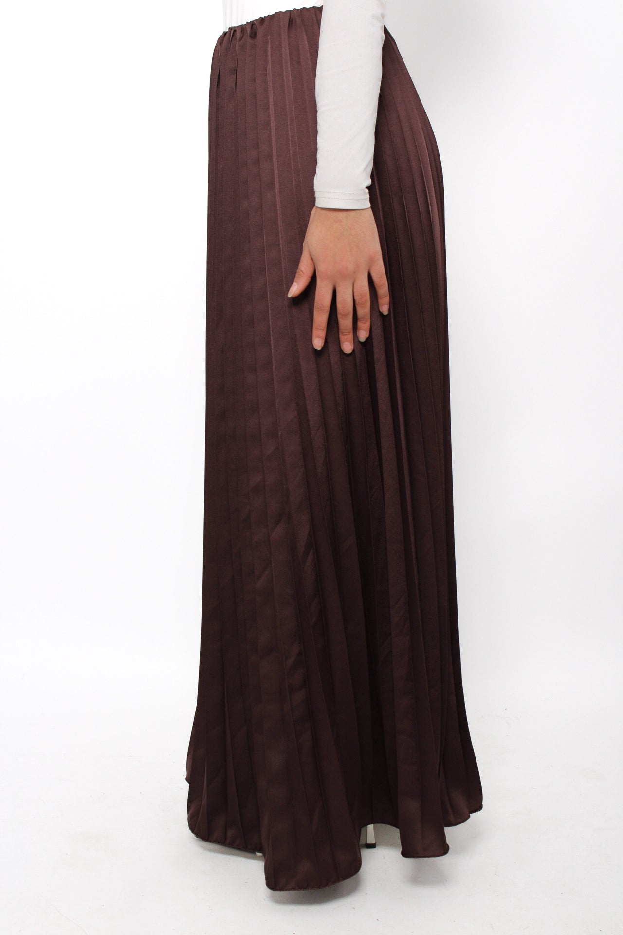 PLISSE MAXI SKIRT - BROWN