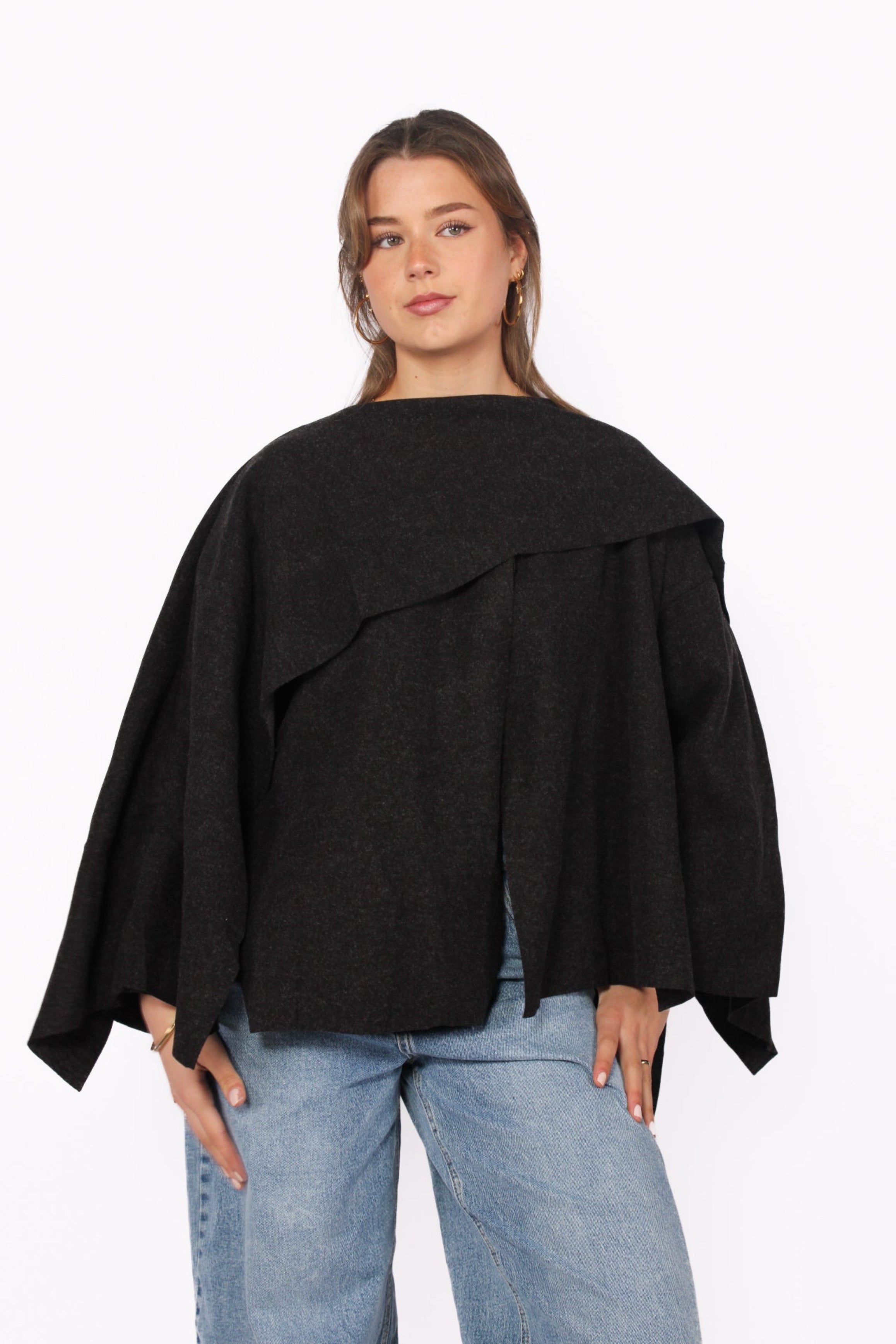 CLASSIC PONCHO - BLACK