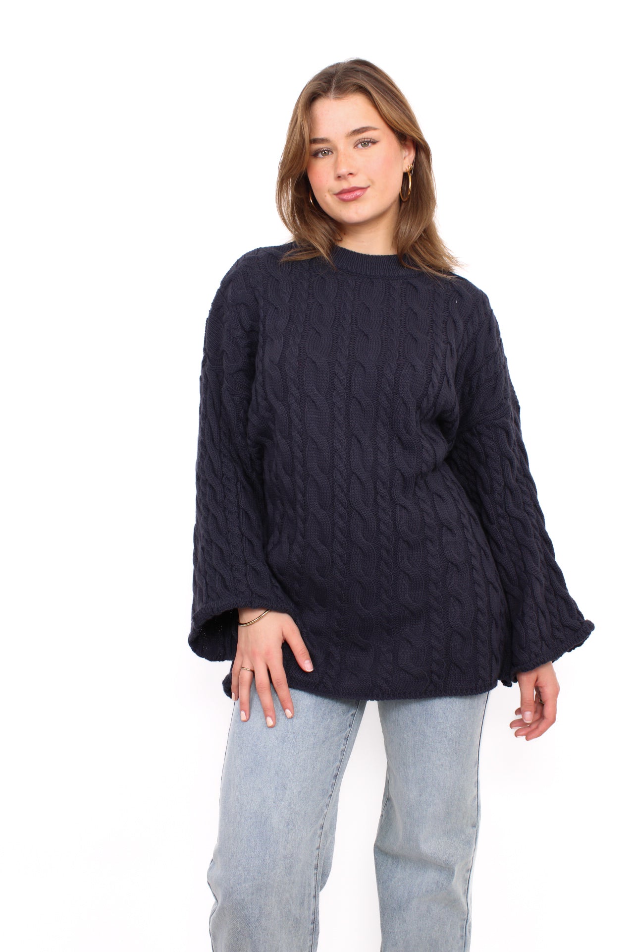 CABLE KNIT - NAVY