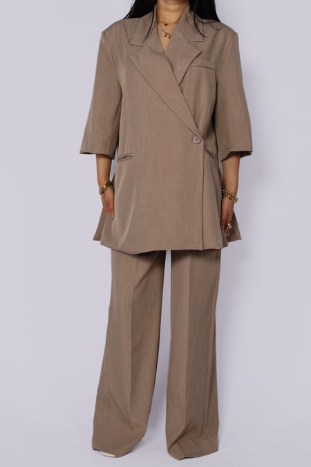 BOSSED UP SET - TAUPE