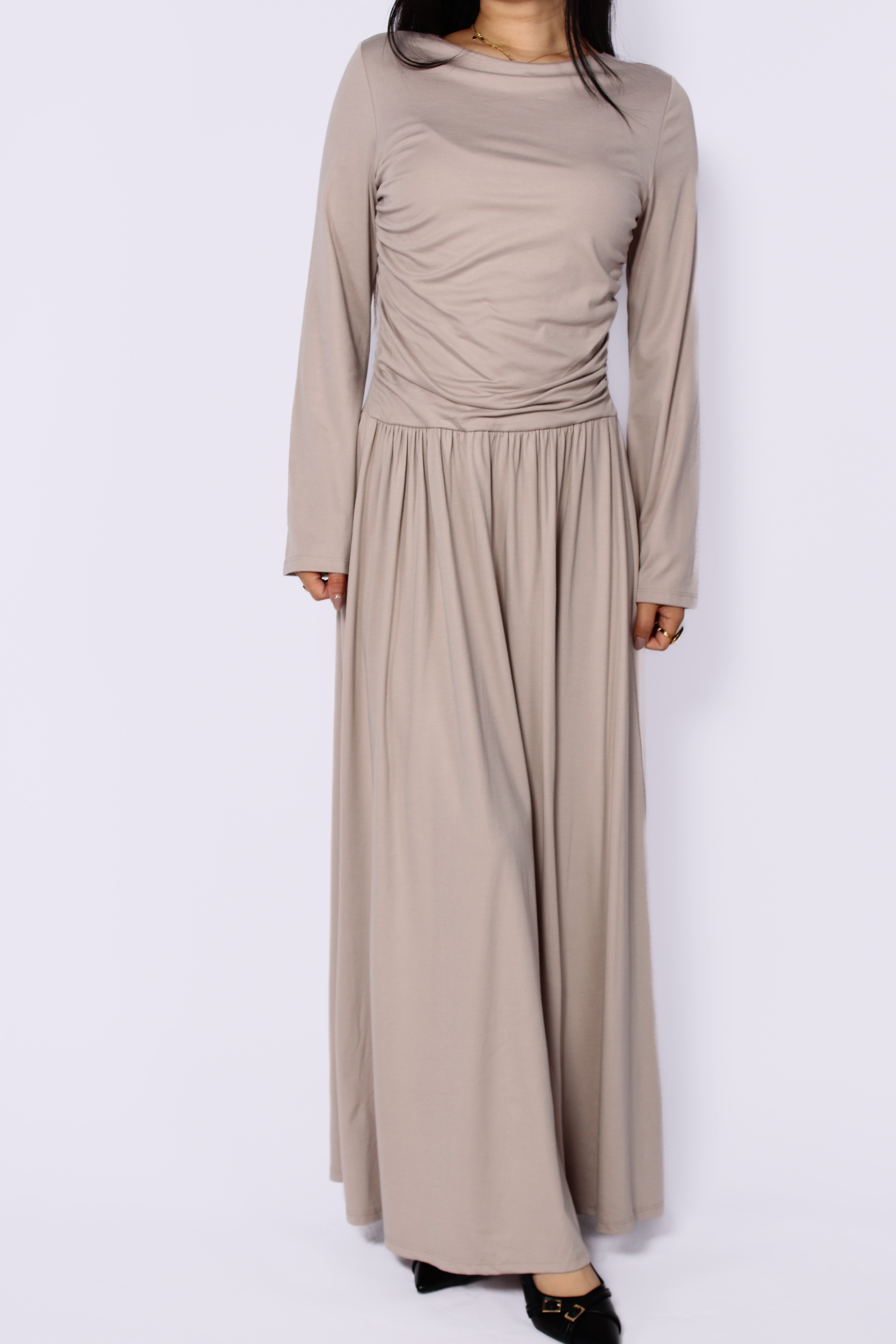 SOFT DRAPE DRESS - LIGHT TAUPE