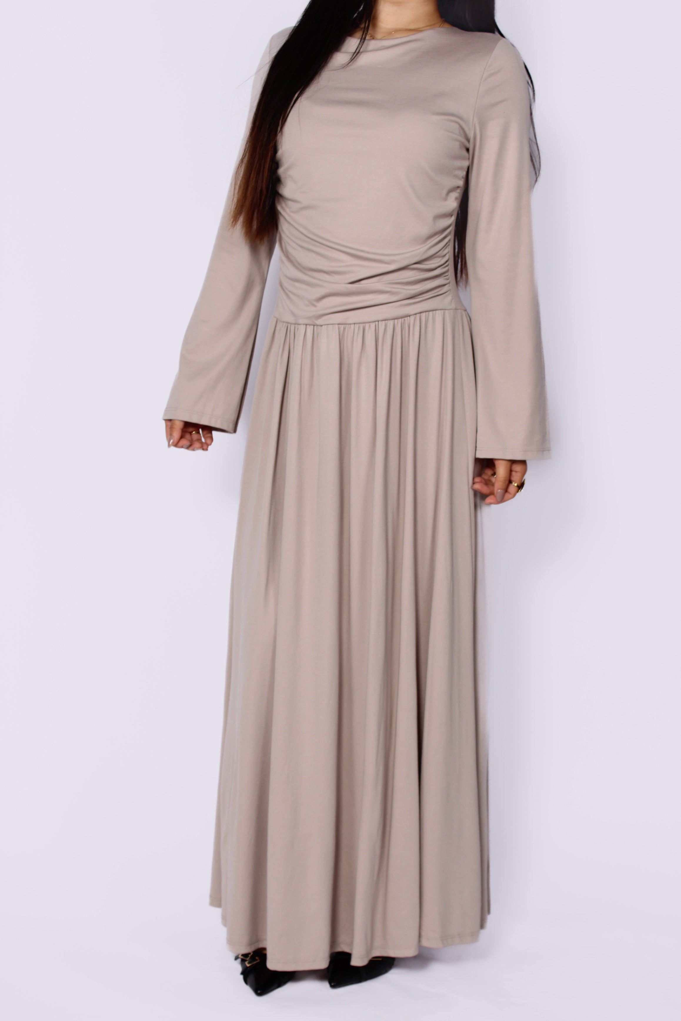 SOFT DRAPE DRESS - LIGHT TAUPE