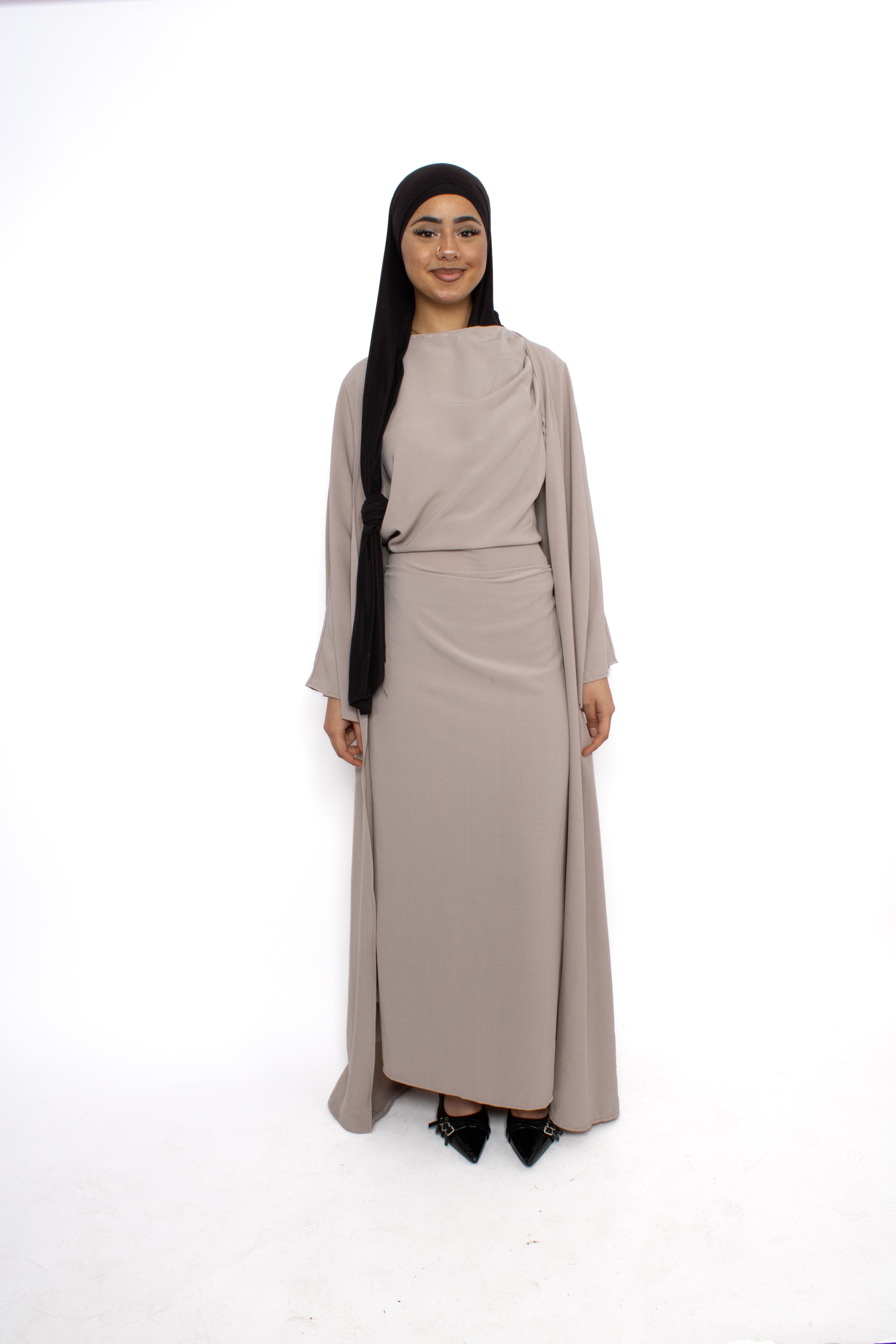 PRE ORDER 26 FEBRUARI! LEYLA SET - TAUPE