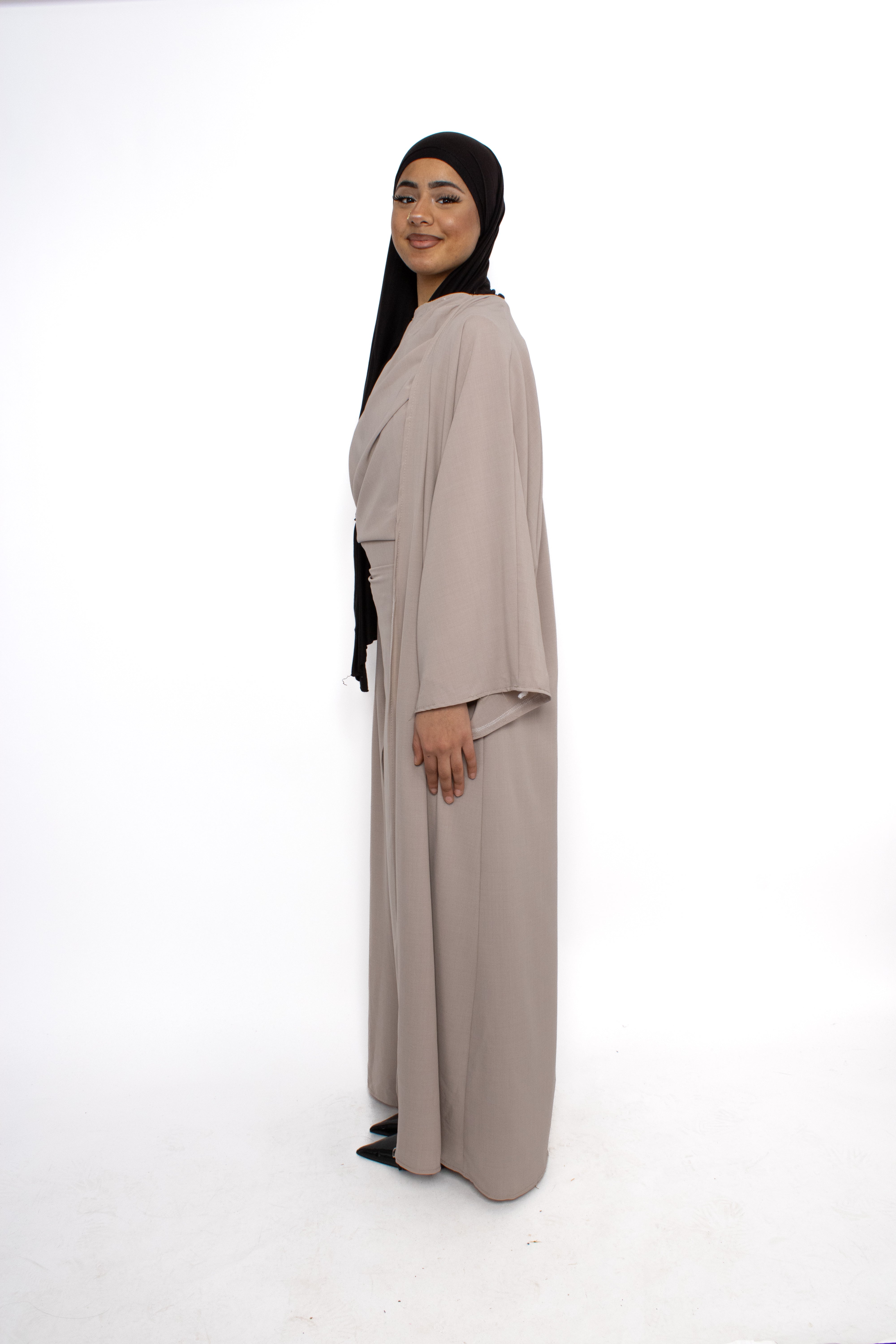 PRE ORDER 26 FEBRUARI! LEYLA SET - TAUPE