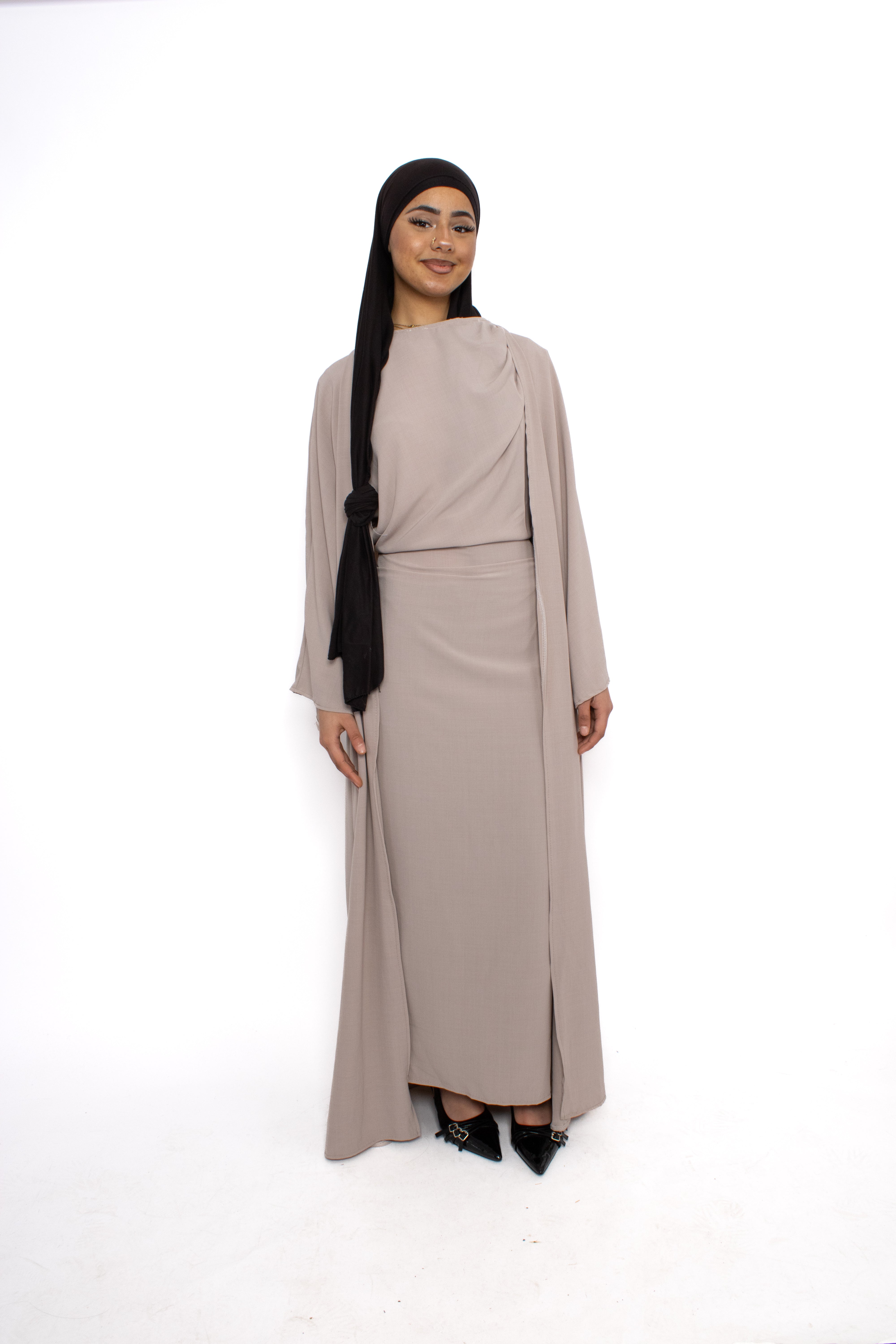 PRE ORDER 26 FEBRUARI! LEYLA SET - TAUPE