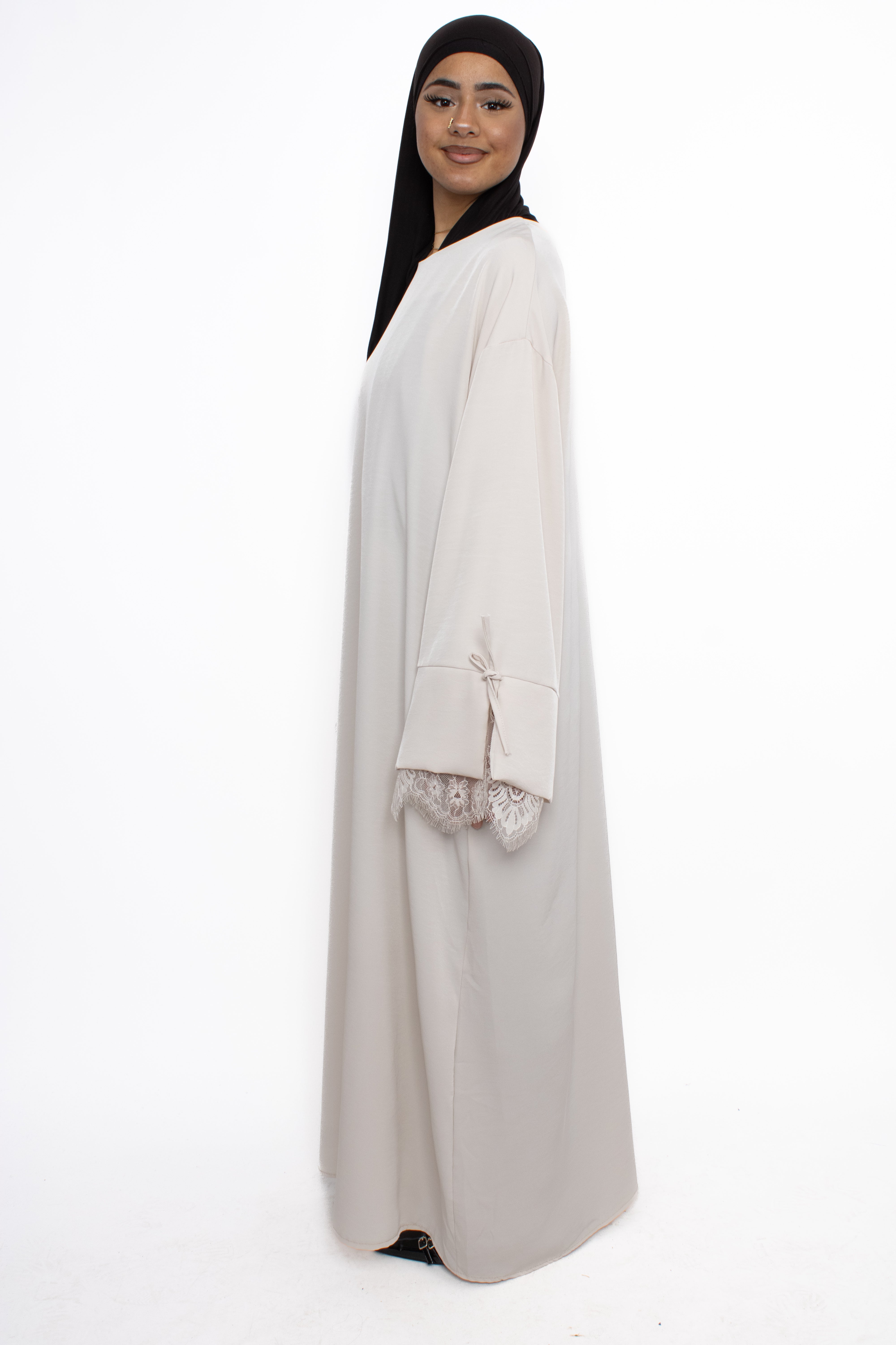 LACE ELEGANCE DRESS - BEIGE