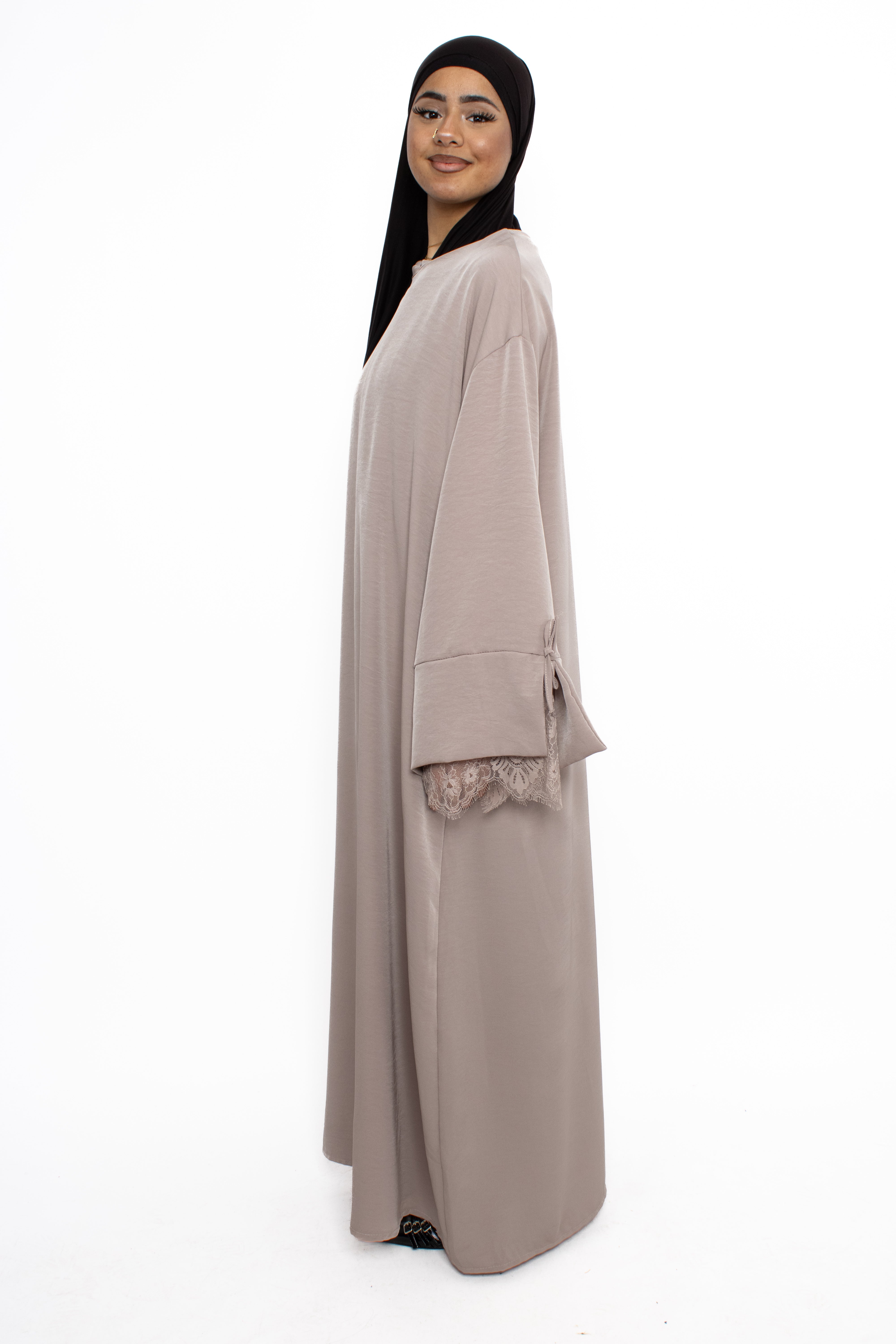 LACE ELEGANCE DRESS - TAUPE