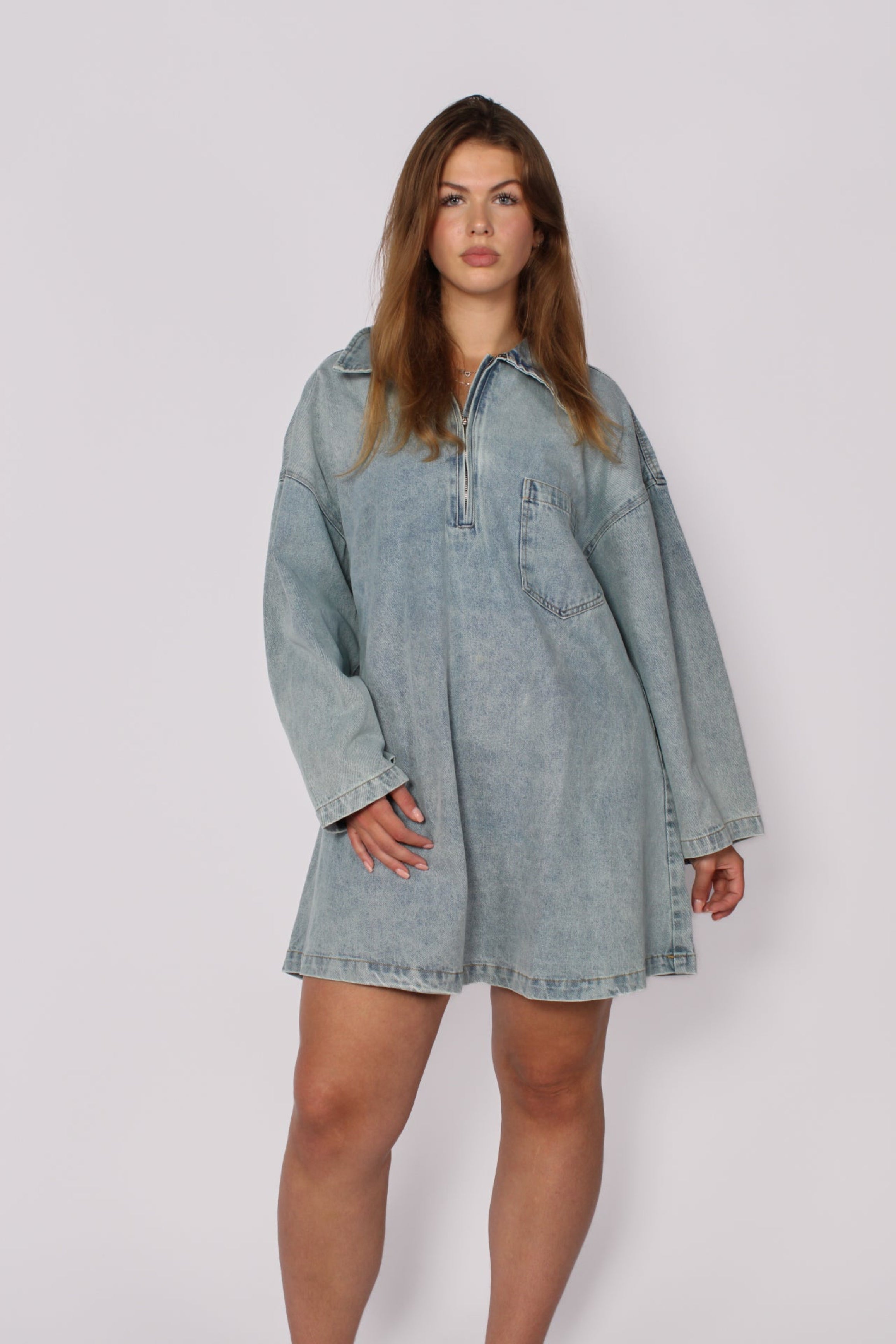 DENIM DRESS - LIGHT DENIM