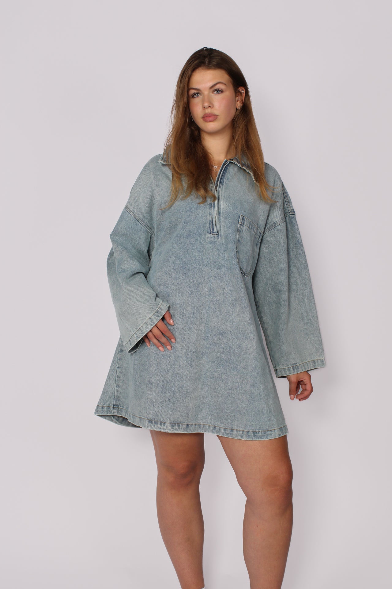 DENIM DRESS - LIGHT DENIM
