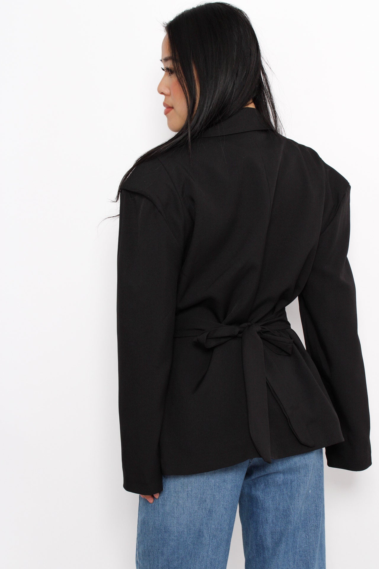 SNATCHED BLAZER - BLACK