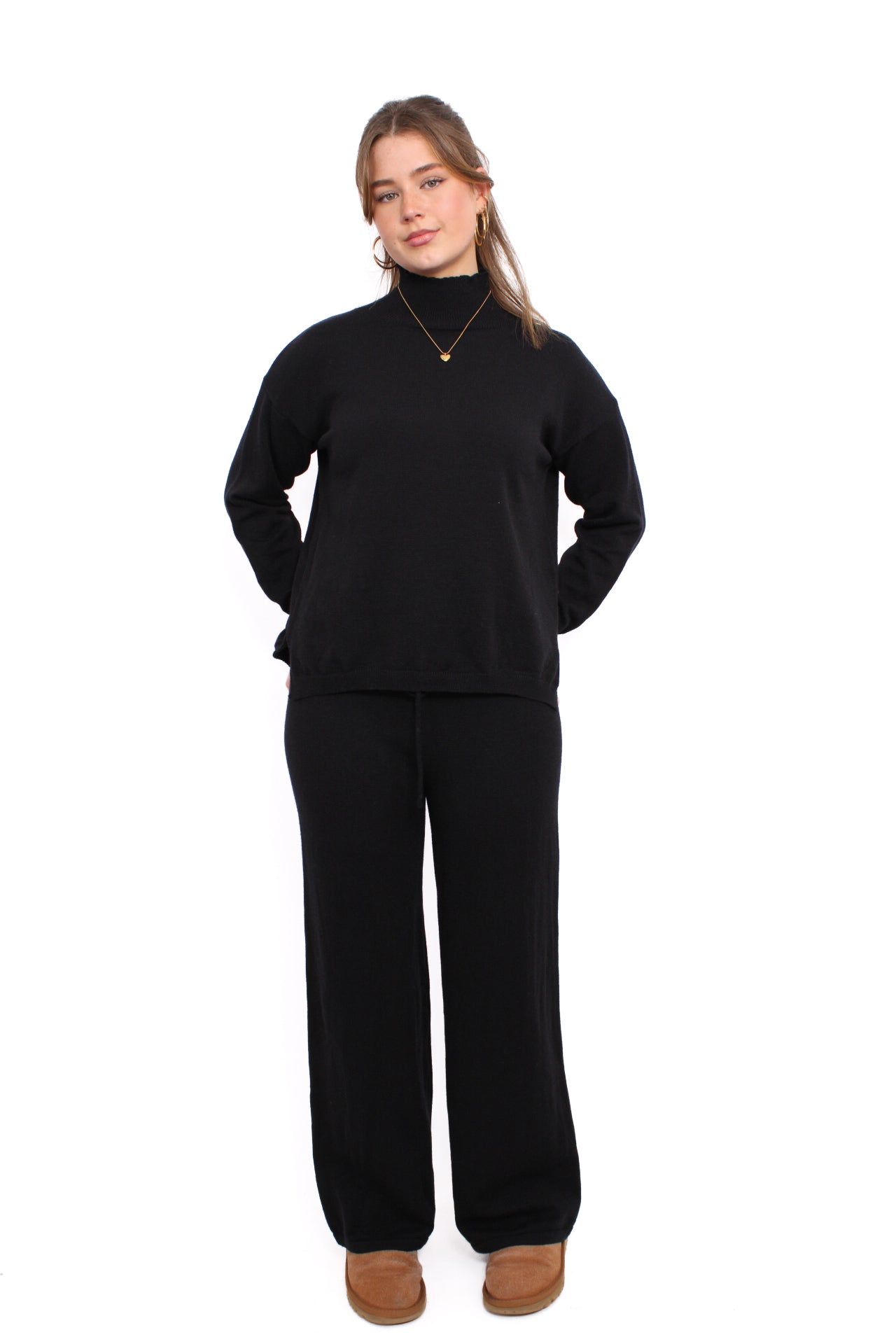 SOFT TOUCH LOUNGE SET - BLACK