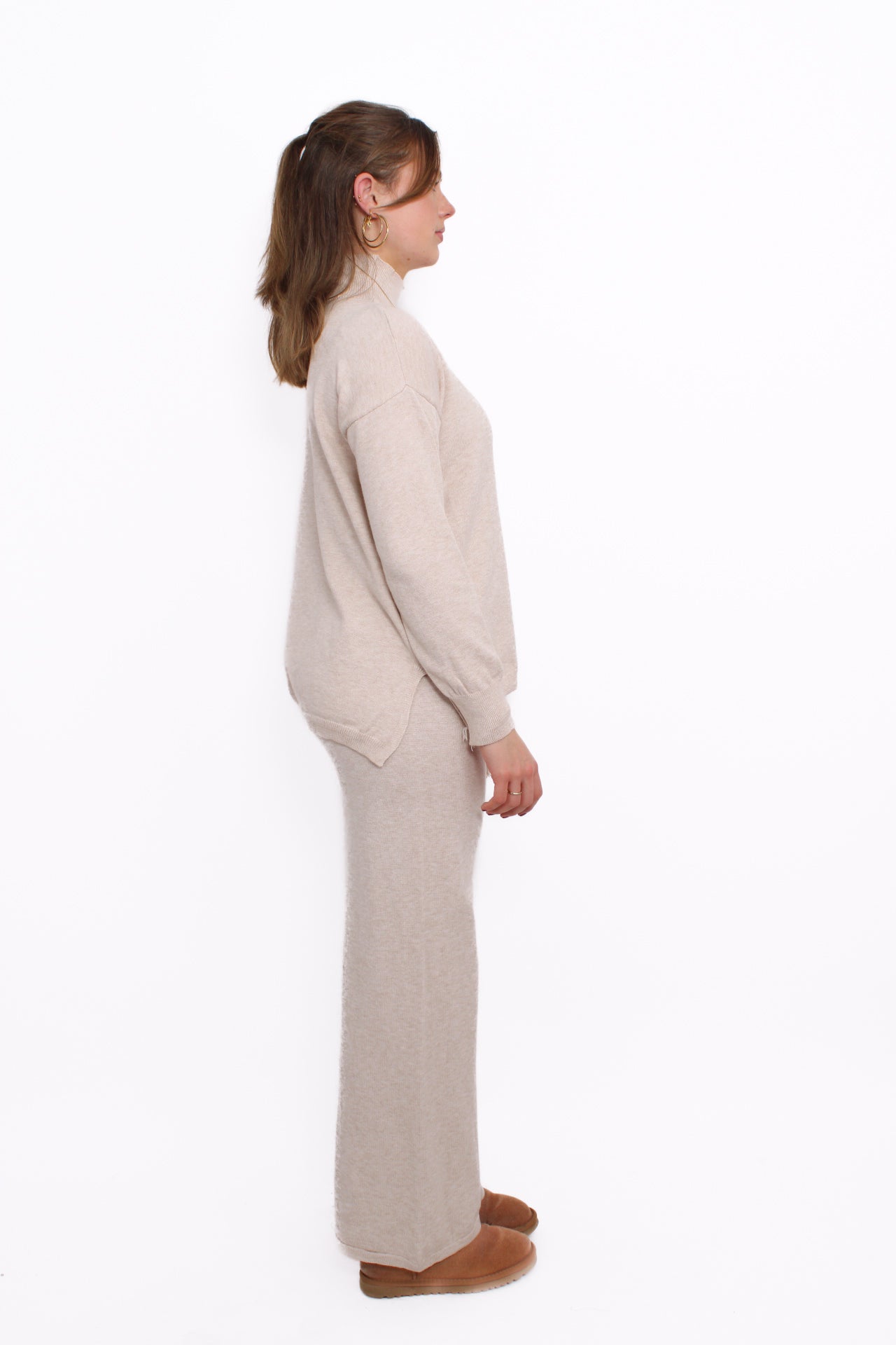 SOFT TOUCH LOUNGE SET - BEIGE