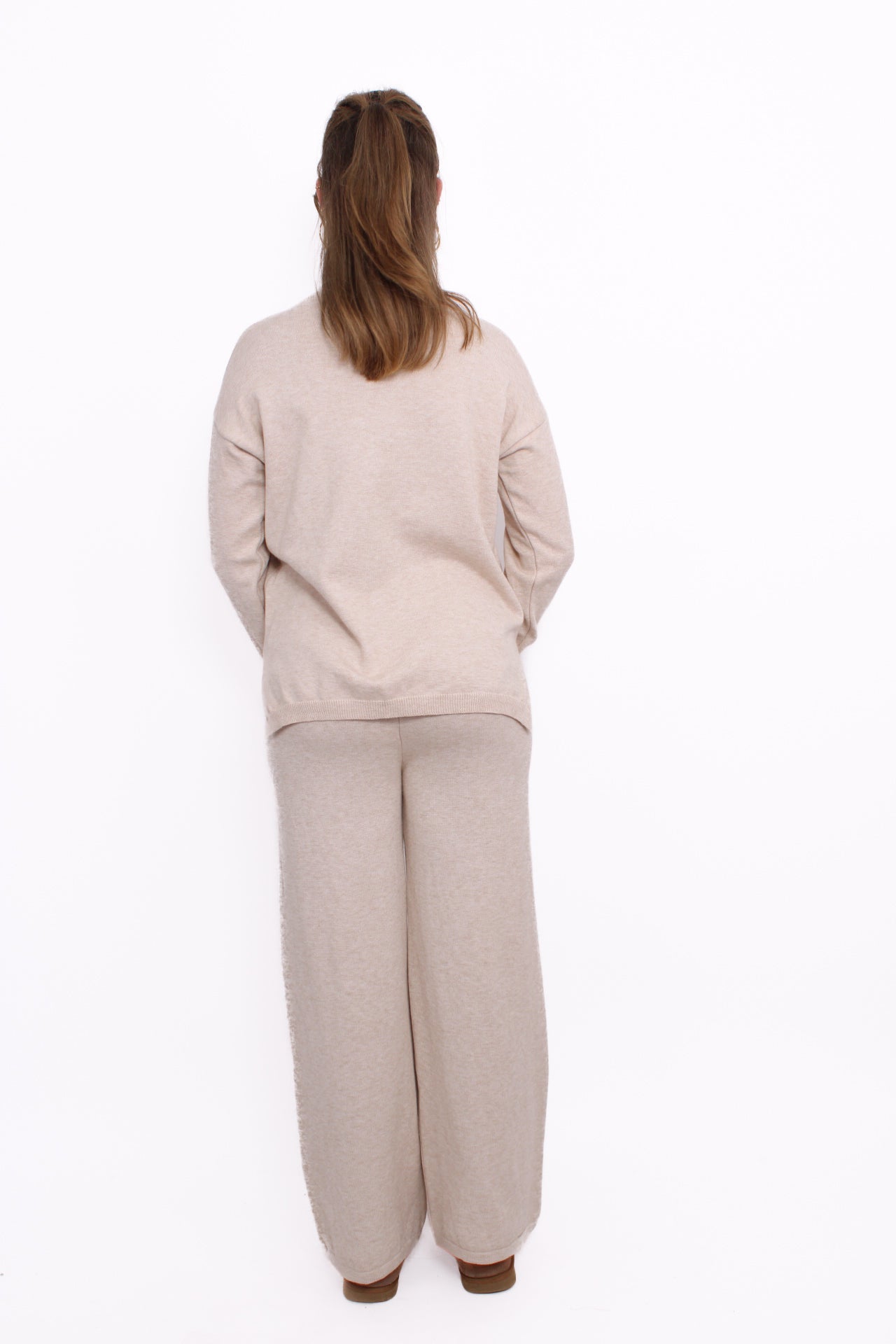 SOFT TOUCH LOUNGE SET - BEIGE