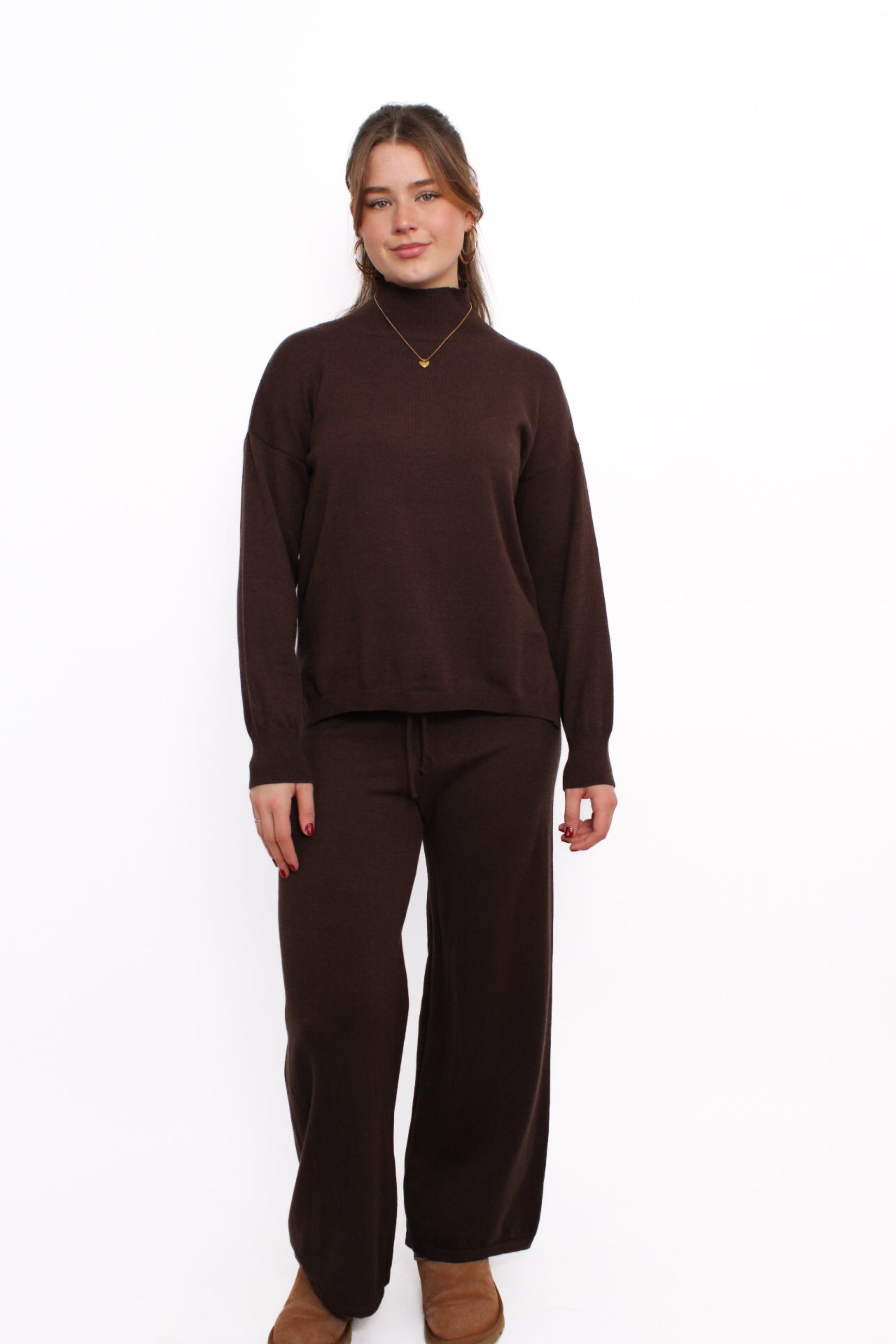 SOFT TOUCH LOUNGE SET - BROWN