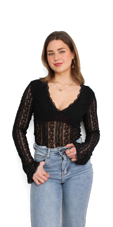 WILD ROMANCE LACE TOP - BLACK