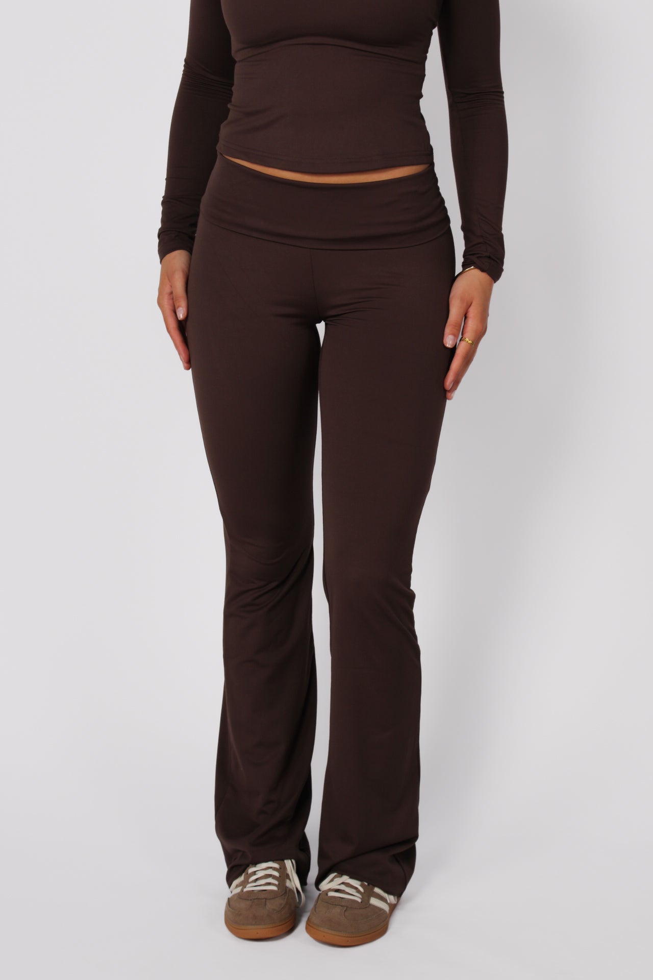 FOLD OVER FLARED PANTS - BROWN