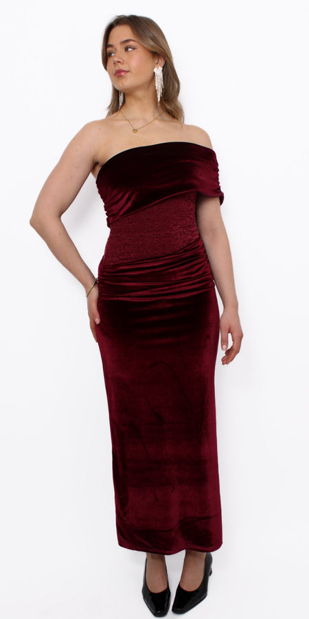 VELVET GLOW DRESS - BORDEAUX