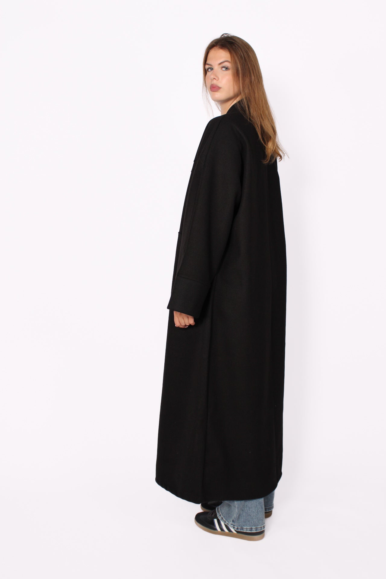 “TALL” NYLA KIMONO - BLACK