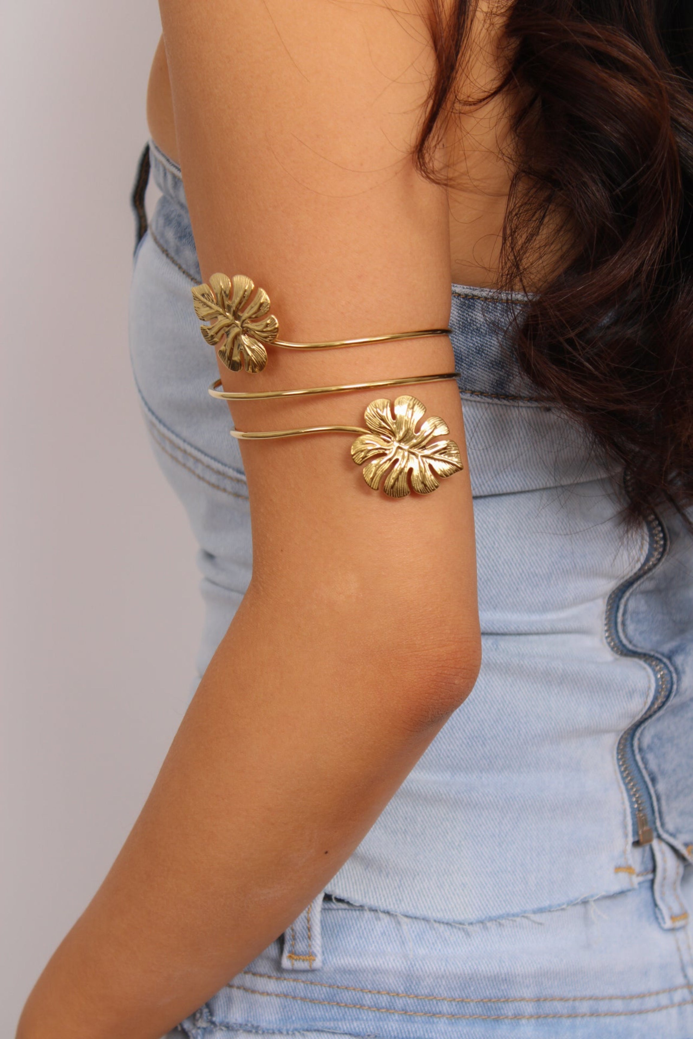 LEAVES ARM CUFF - GOLD