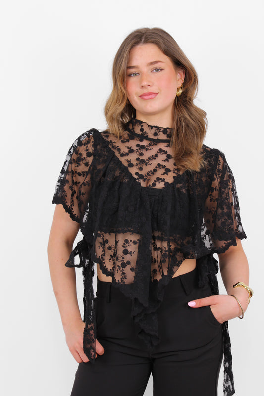 LOVE STORY LACE TOP