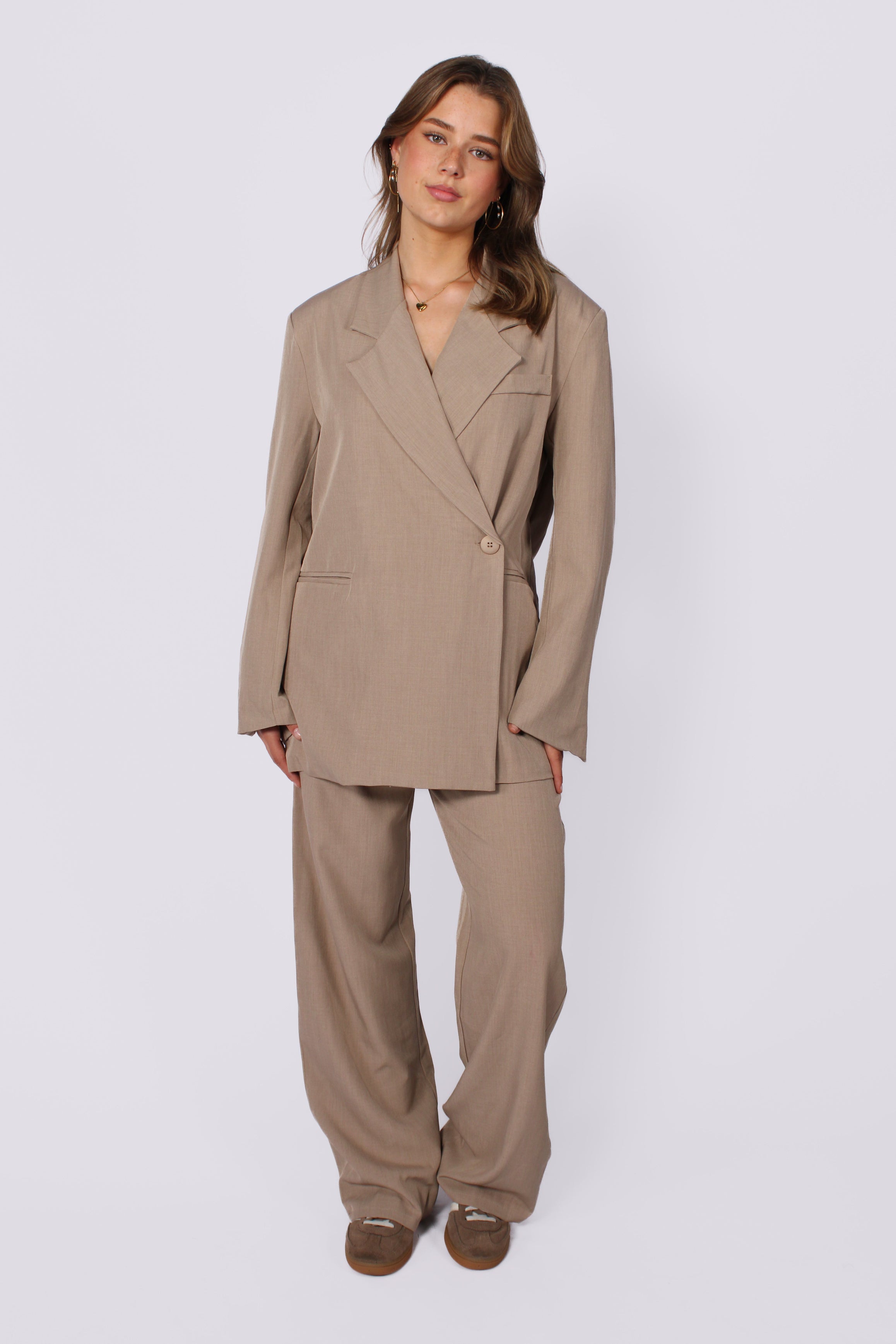 BOSS BABE SET - TAUPE