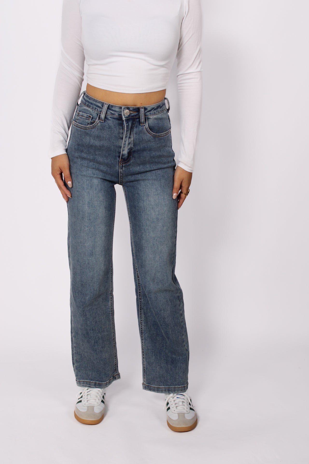 ''PETITE'' STRAIGHT LEG JEANS 2521 - MID DENIM