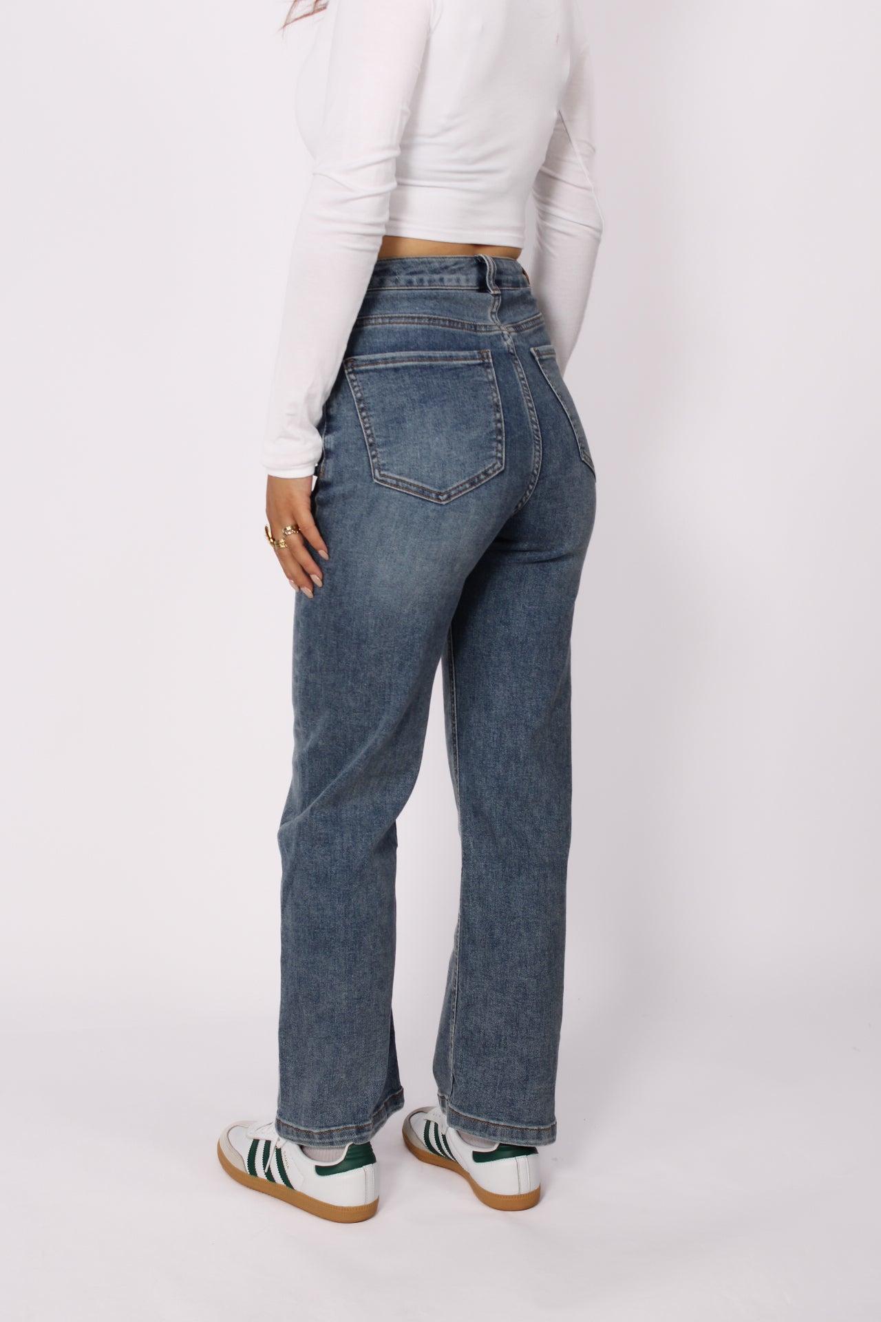 ''PETITE'' STRAIGHT LEG JEANS 2521 - MID DENIM
