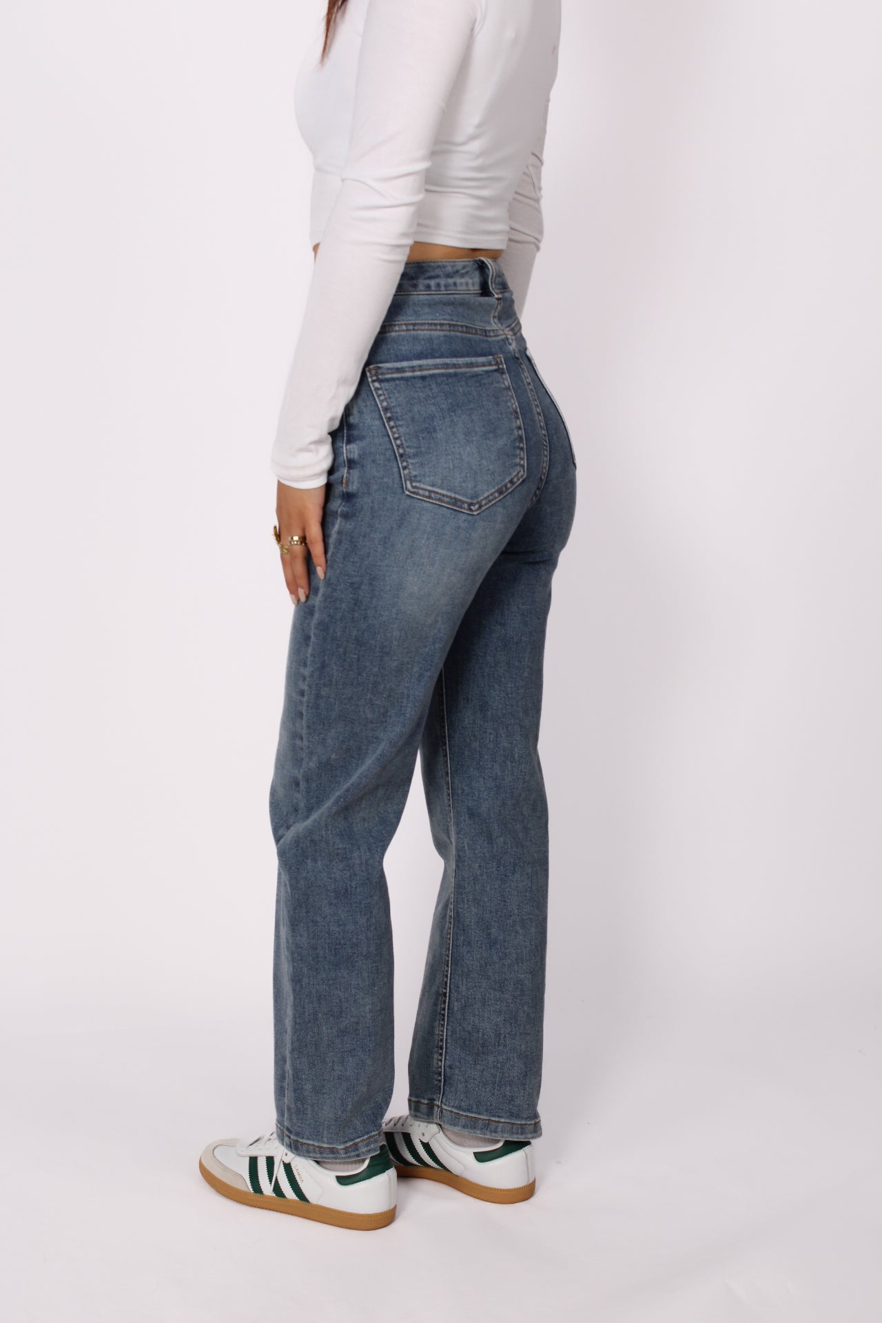 ''PETITE'' STRAIGHT LEG JEANS 2521 - MID DENIM